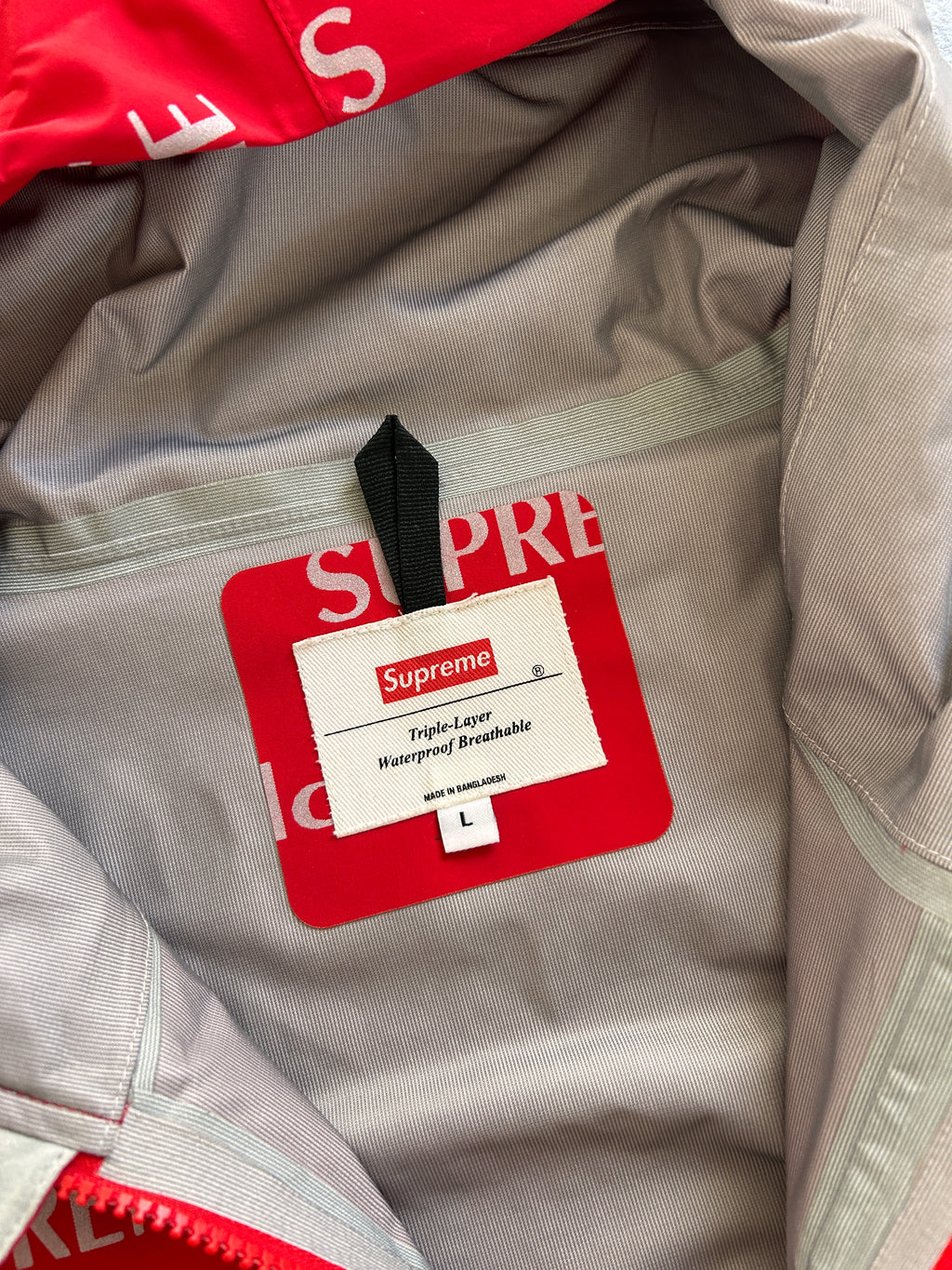SUPREME REFLECTIVE REPEAT 3M TAPED SEAM JACKET (L)