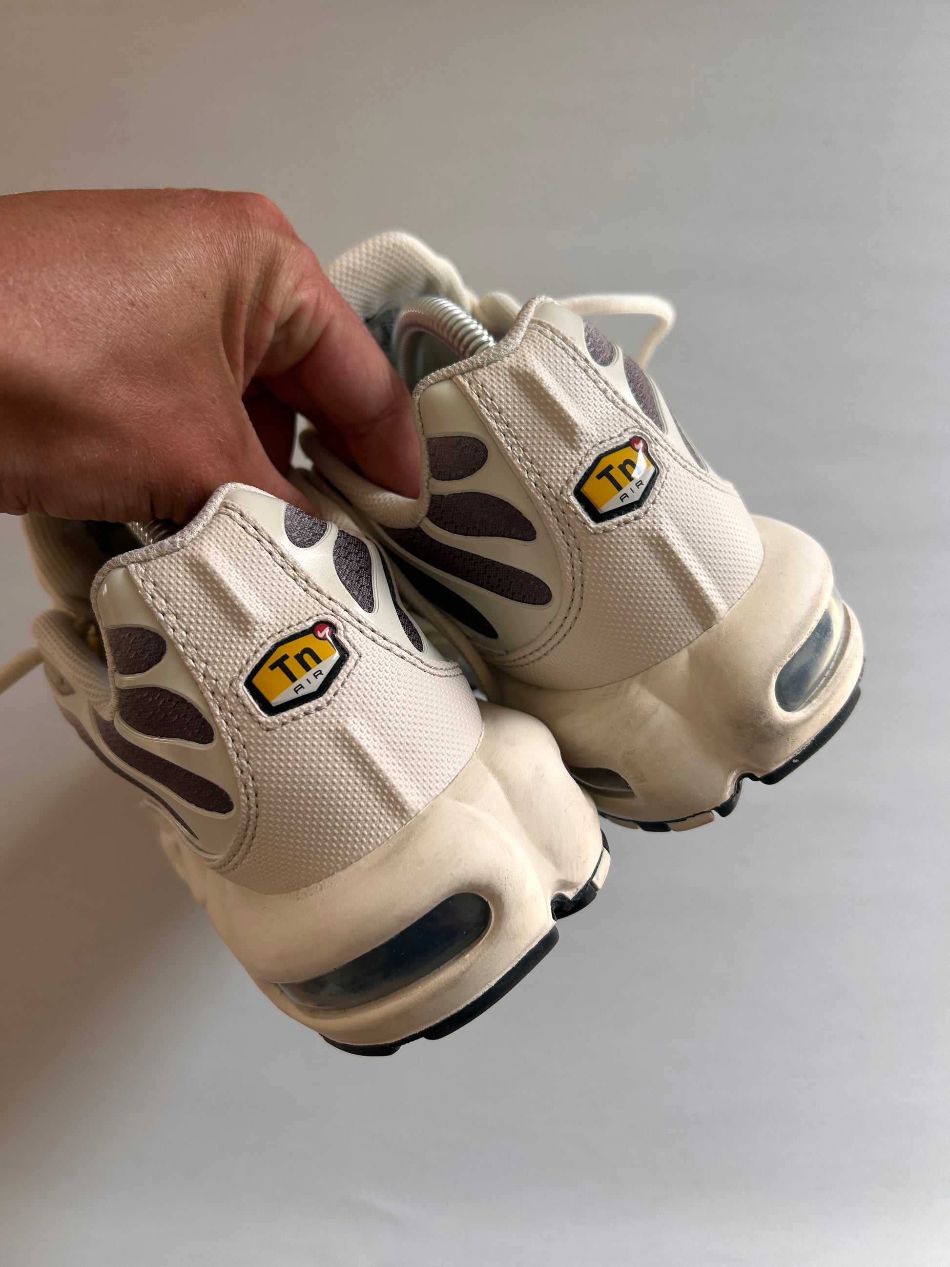 AIR MAX PLUS “LIGHT OREWOOD” 44EU