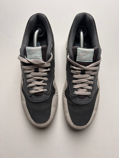 AIR MAX 1 LTHR “DARK ASH” 45EU