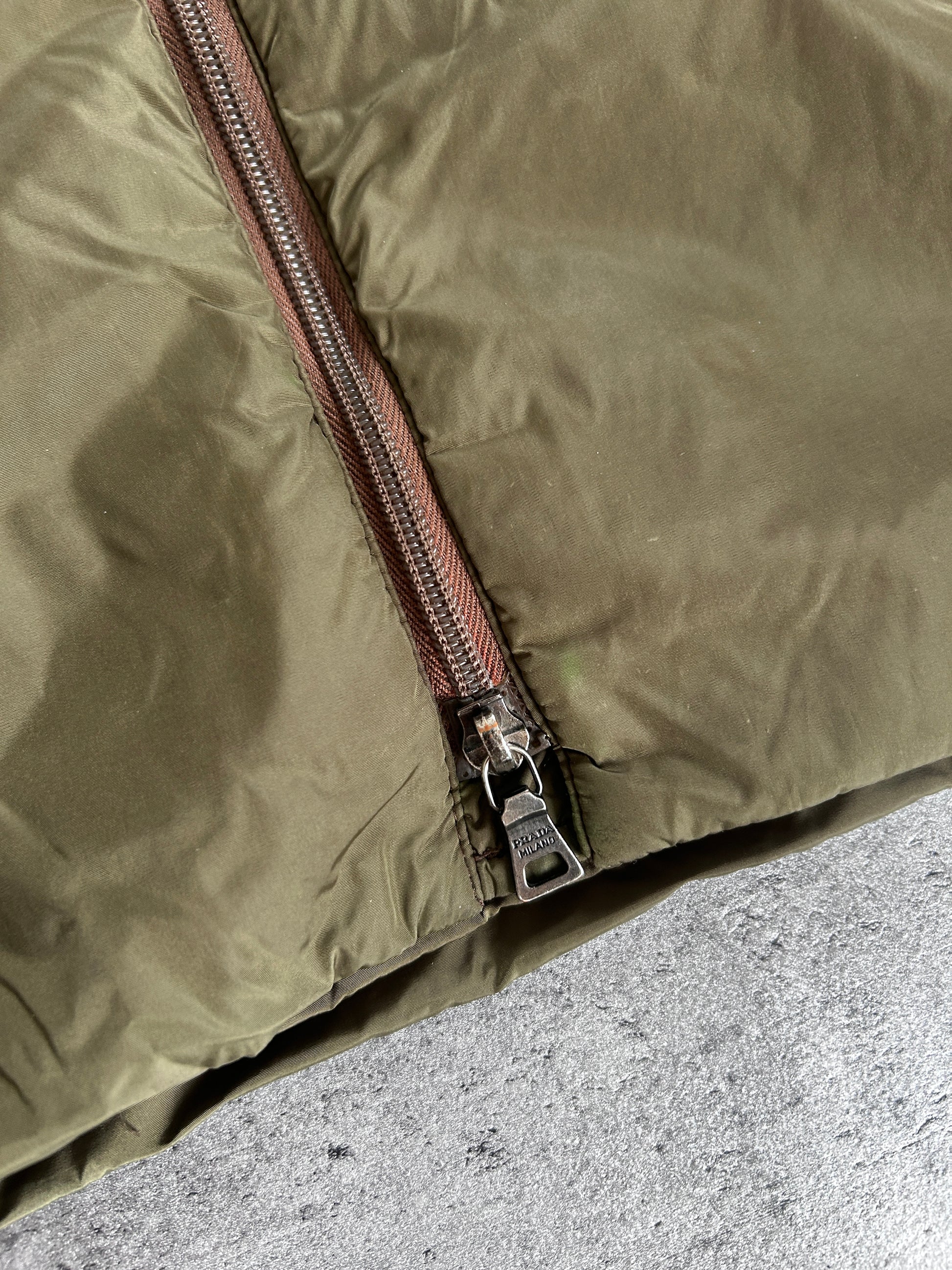 PRADA LINEA ROSSA A/W 2003 PADDED JACKET (M)