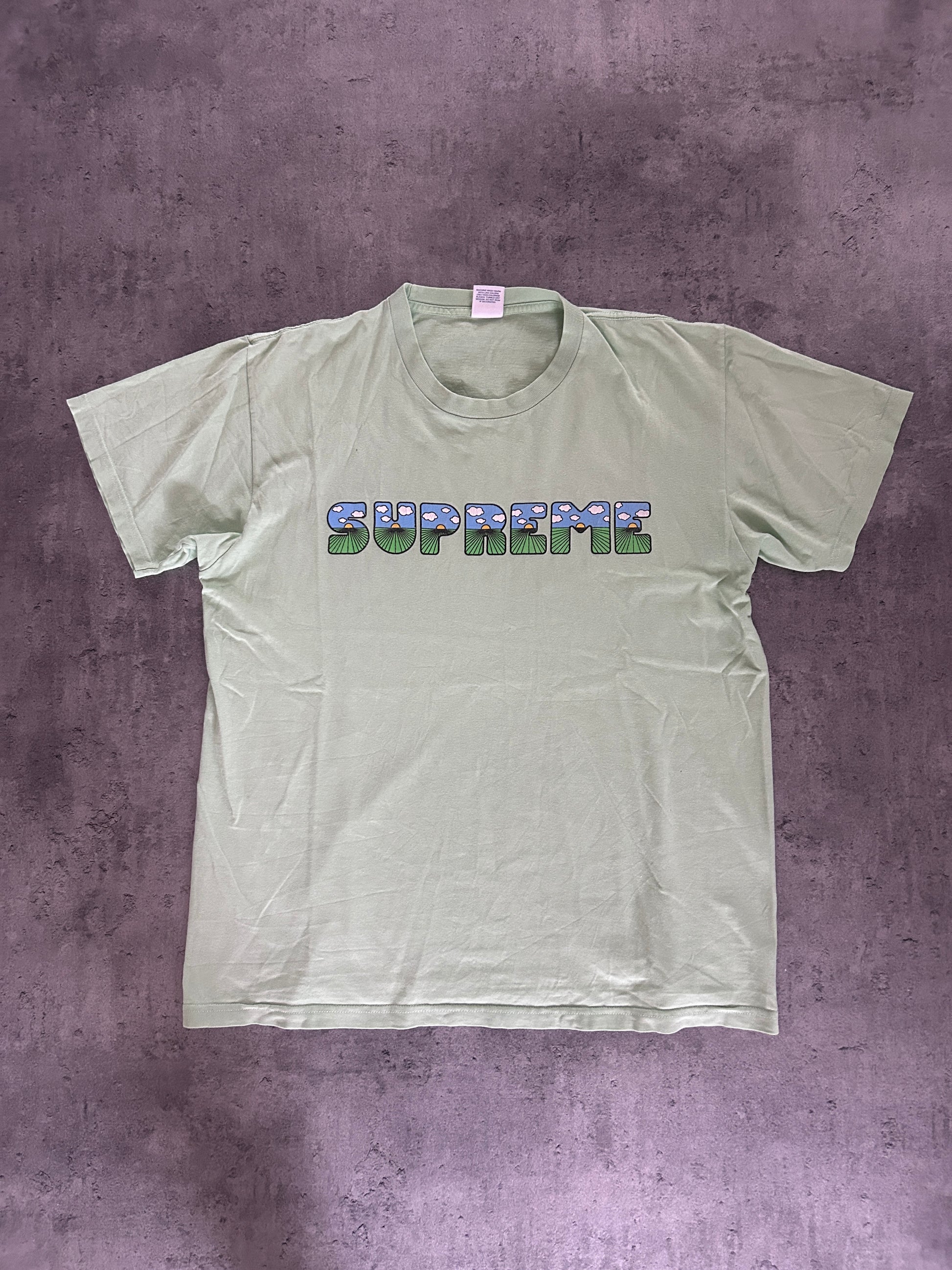 SUPREME “THIS THE SHIT” TEE (XL)