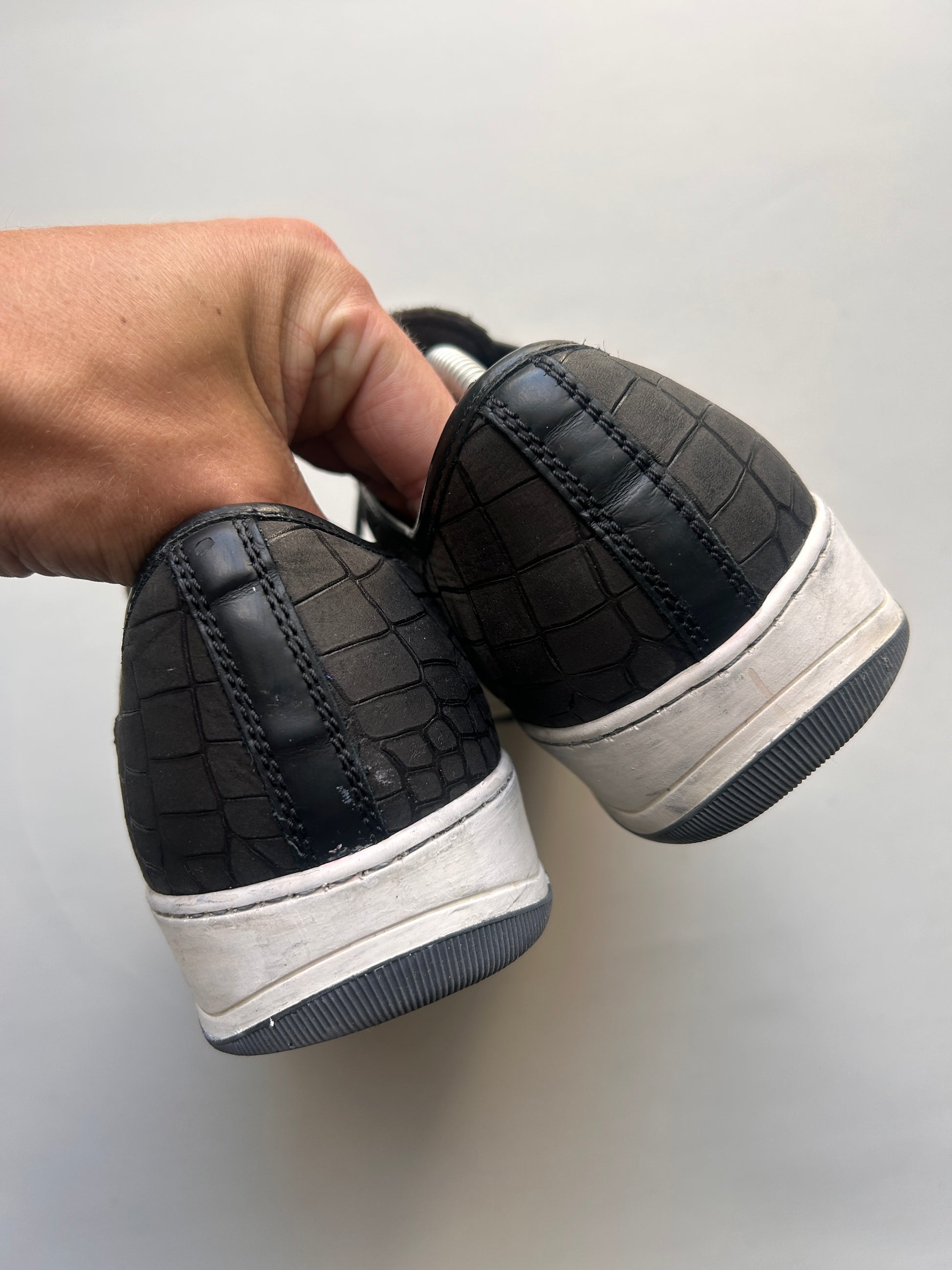 LANVIN DB11 CROC SKIN (43EU)