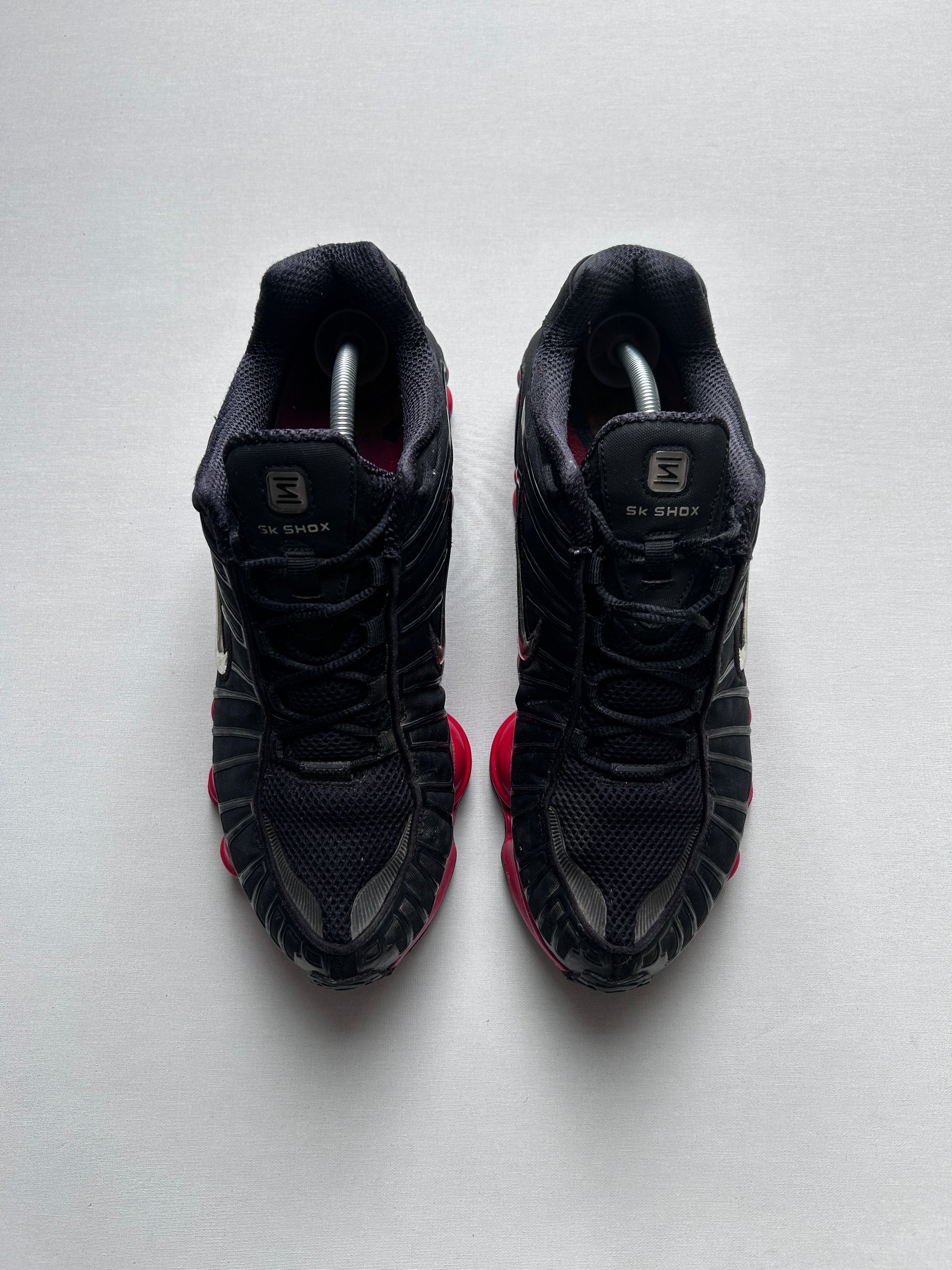 NIKE SHOX TL X SKEPTA “BLACK/RED” 44,5EU