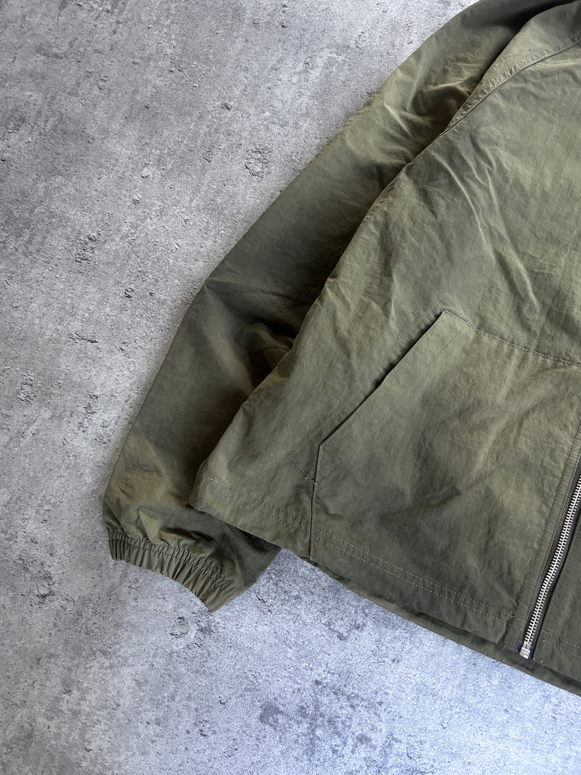 STÜSSY BEACH SHELL “KHAKI GREEN” (S)
