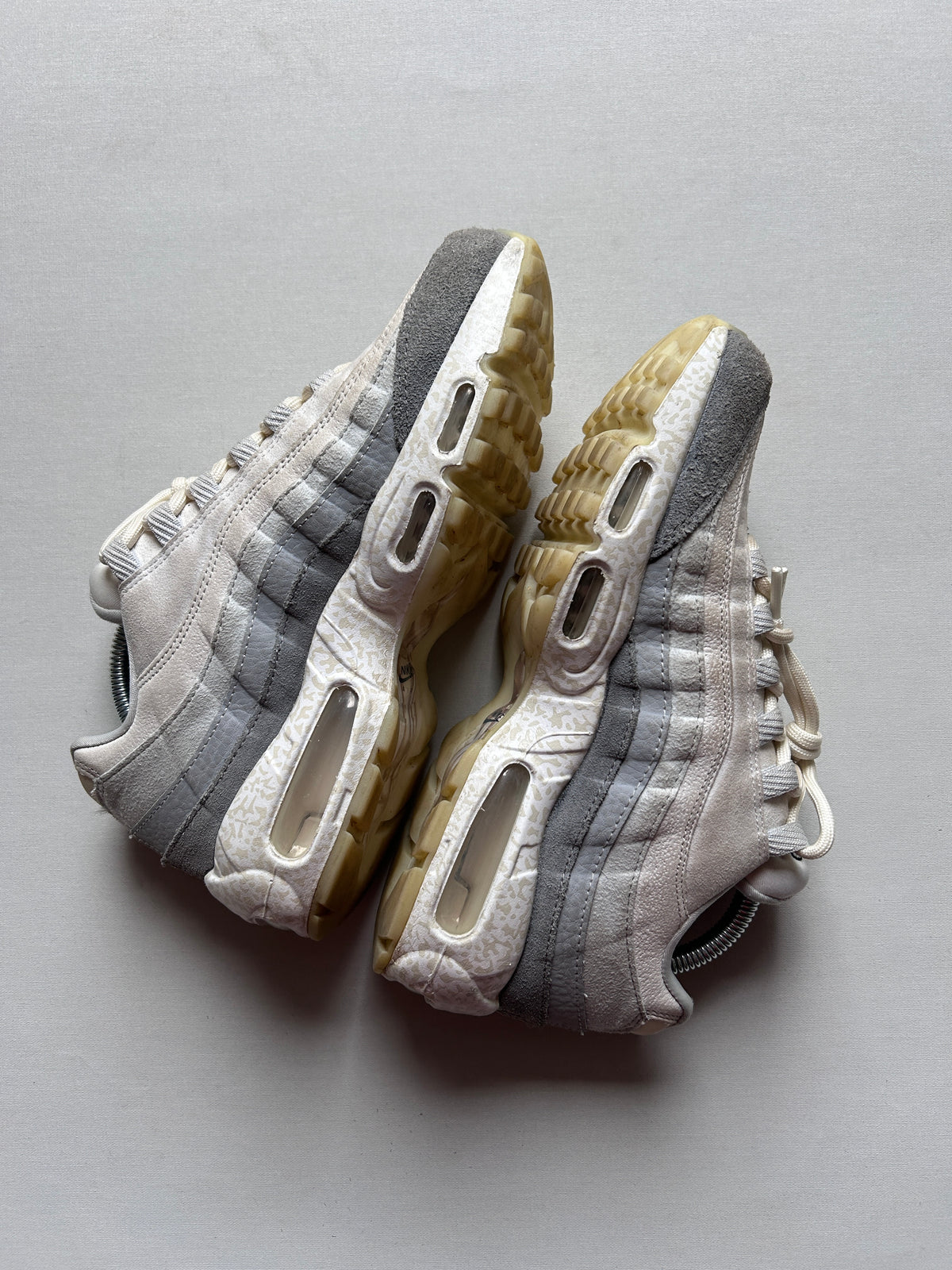 AIR MAX 95 “LIGHT BONE GID” 40EU