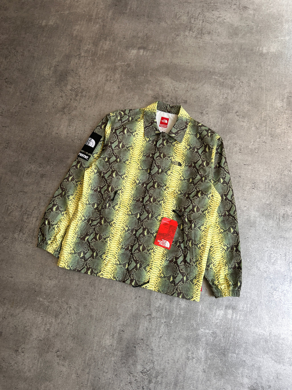 SUPREME X THE NORTH FACE SNAKESKIN JACKET (S)