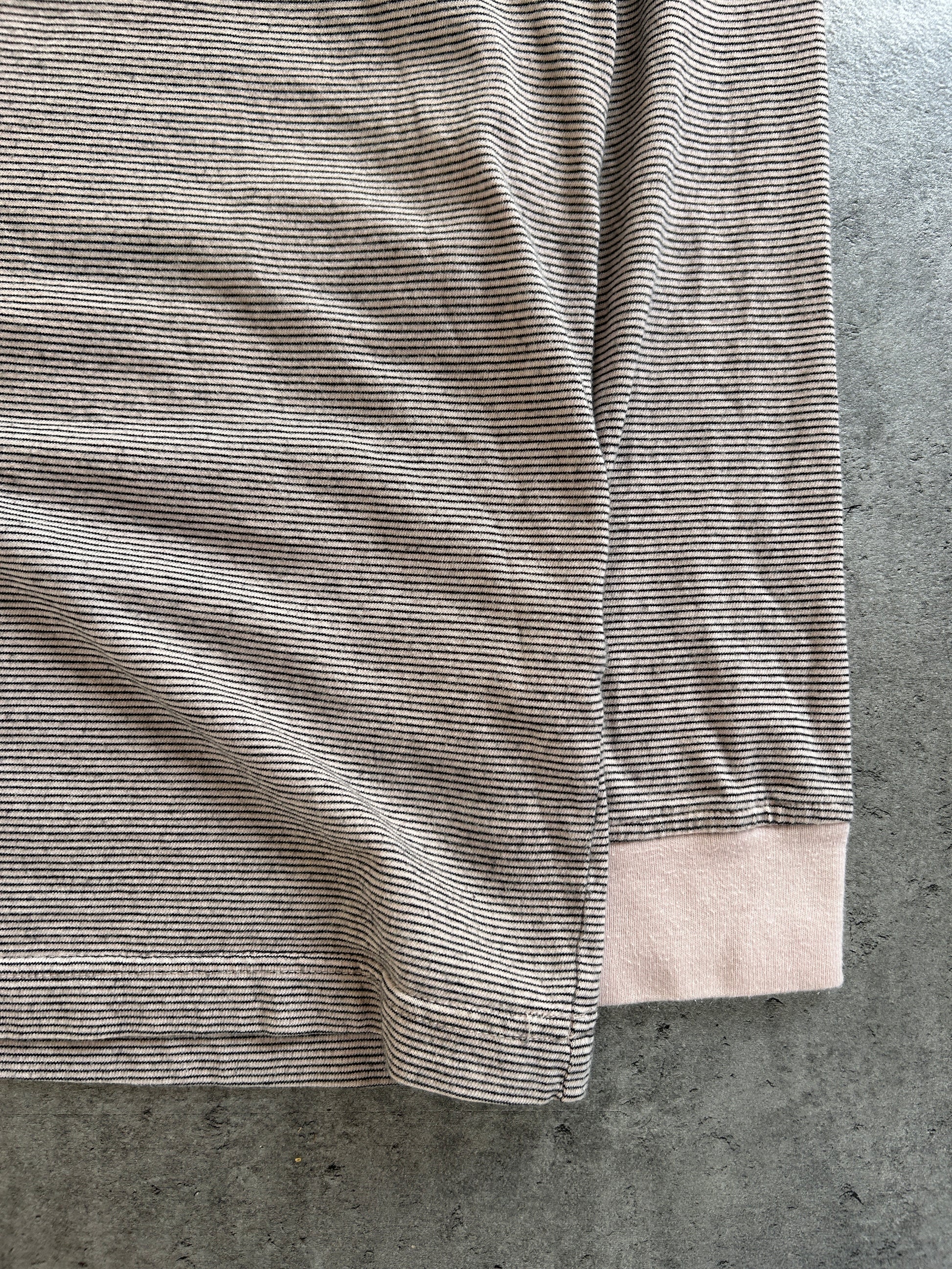 SUPREME STRIPE BORDER ARC LOGO (M)