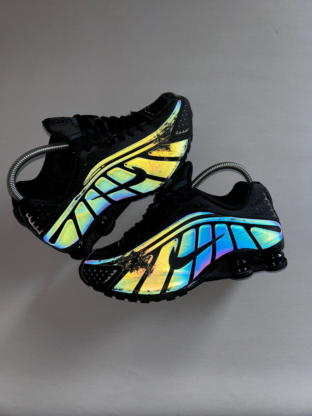 NIKE SHOX R4 REFLECTIVE SE (39EU)