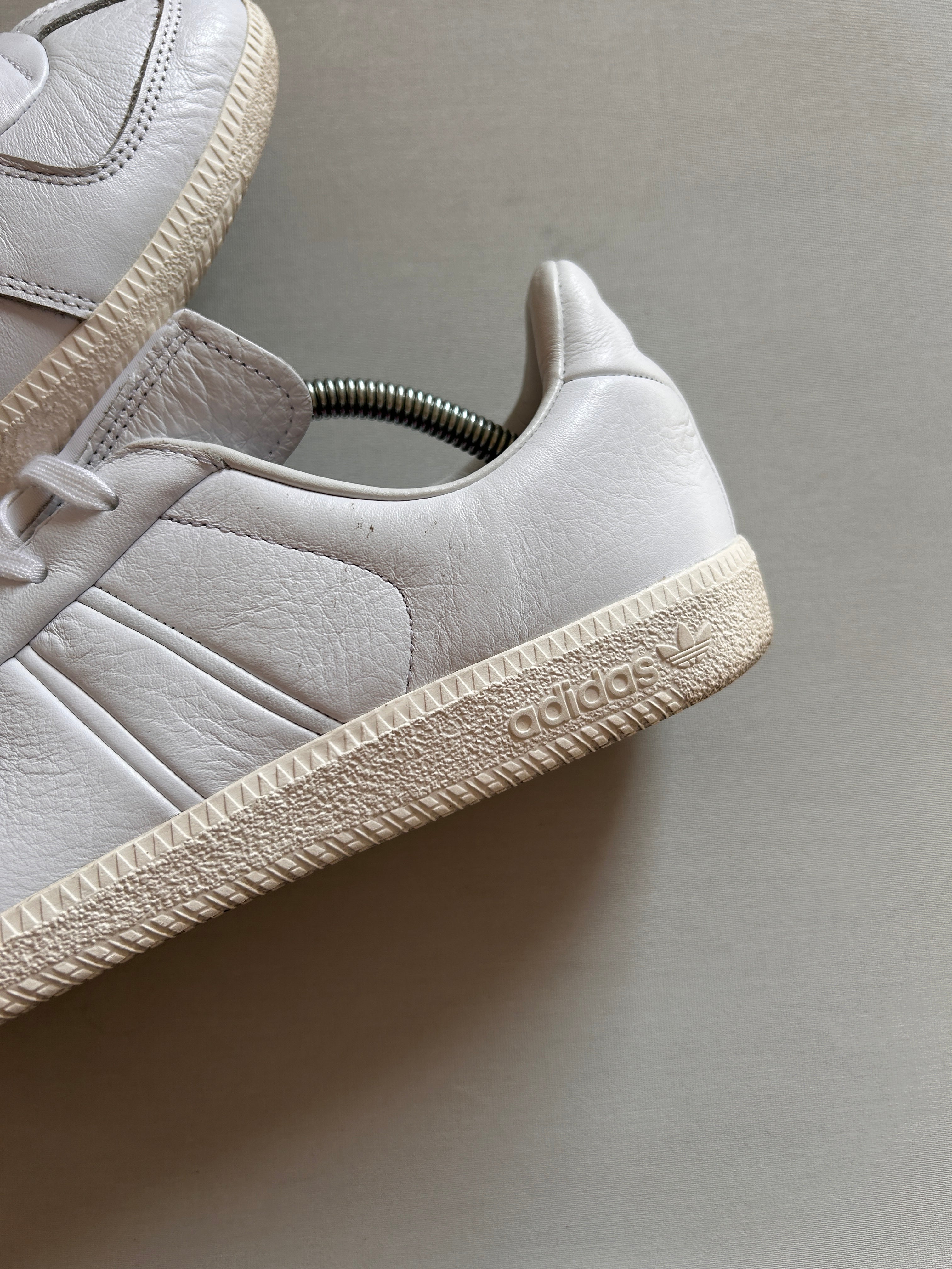 ADIDAS BW ARMY X OYSTER (43EU) – Kicksweep