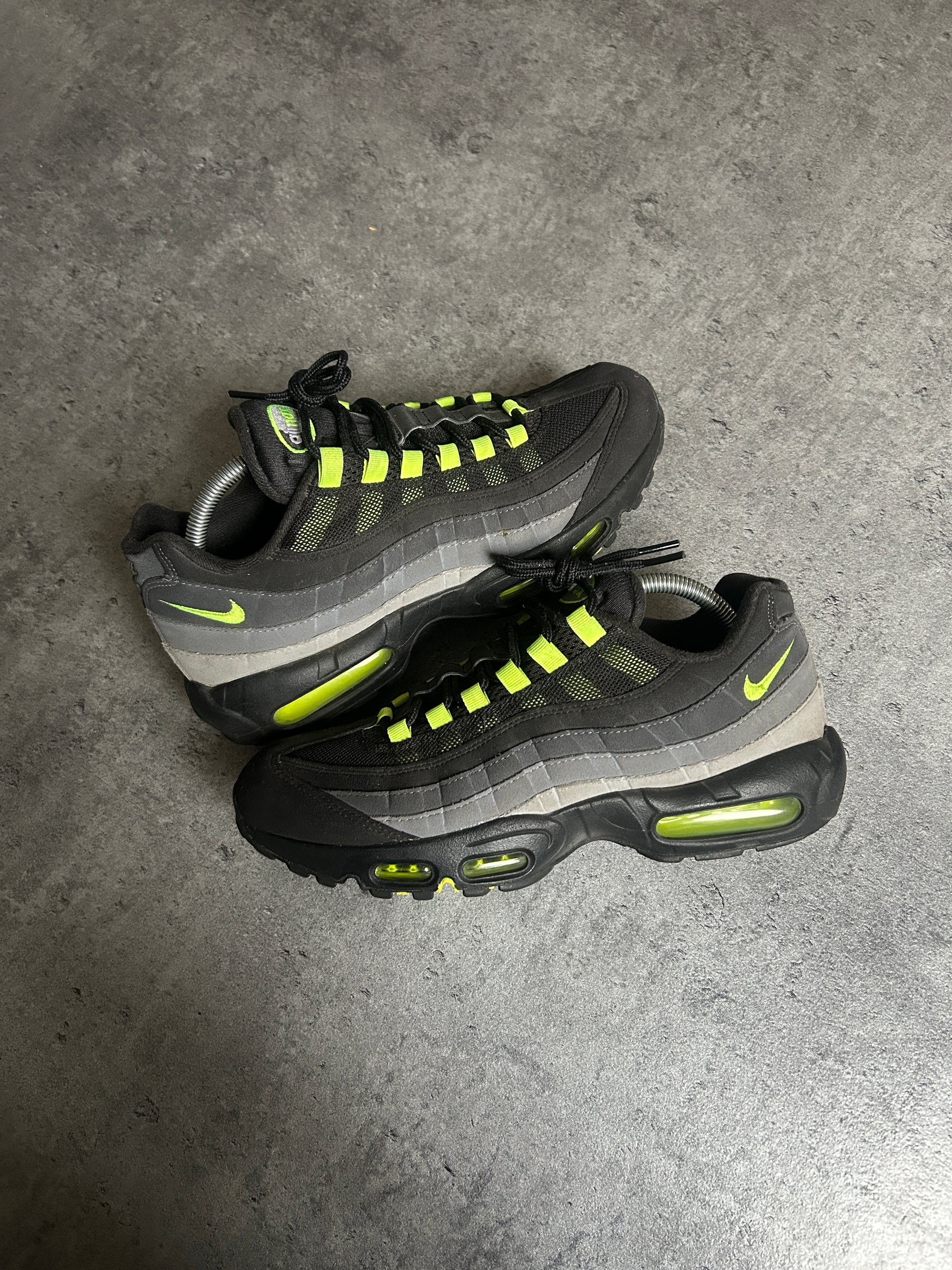AIR MAX 95 “BLACK NEON” 43EU