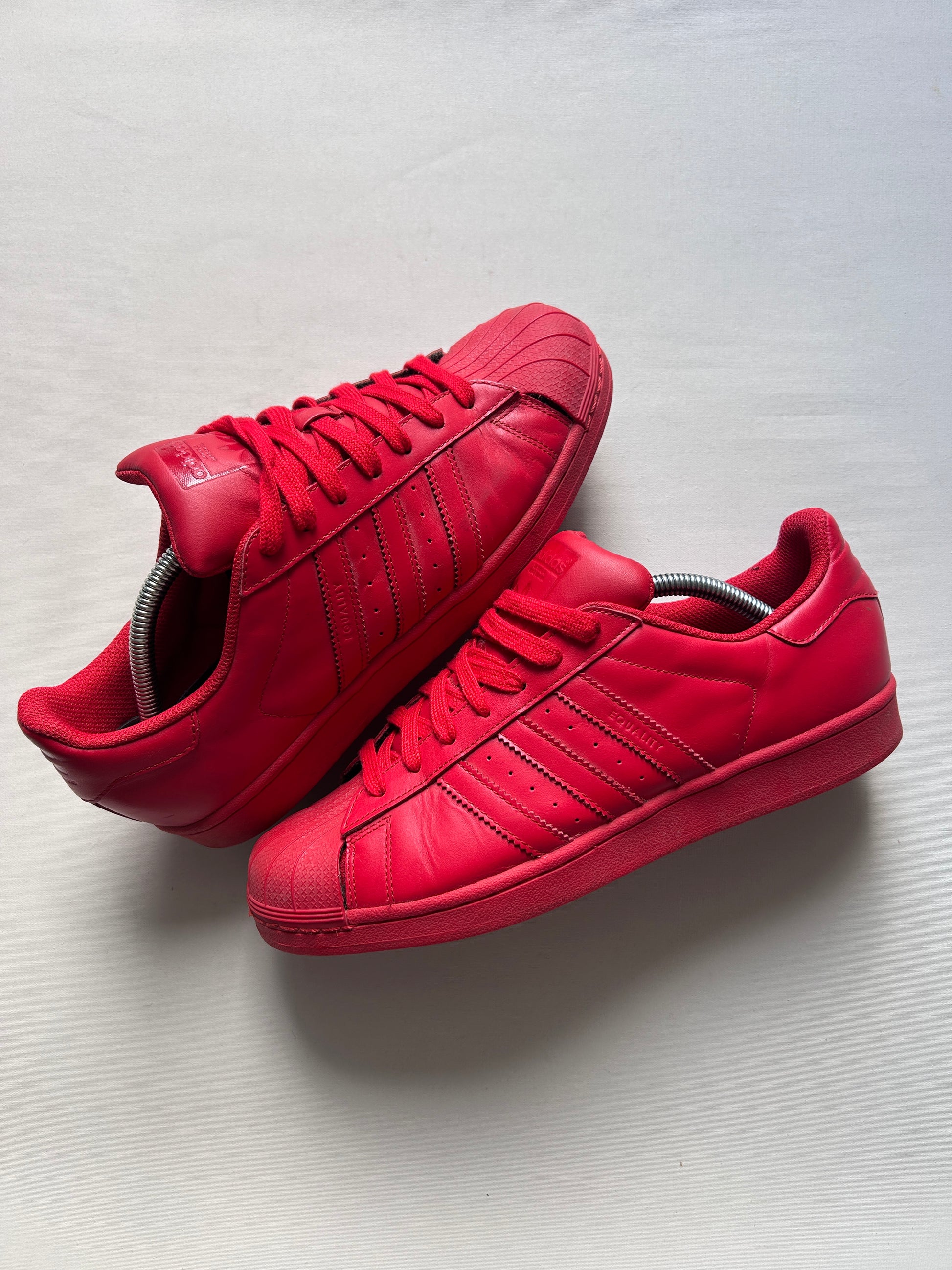 ADIDAS X PHARELL SUPERSTAR (43EU)