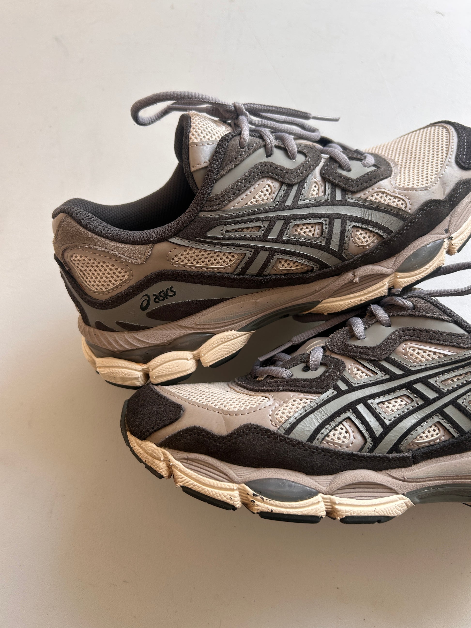 ASICS GEL NYC “GREY/WHITE” 39EU