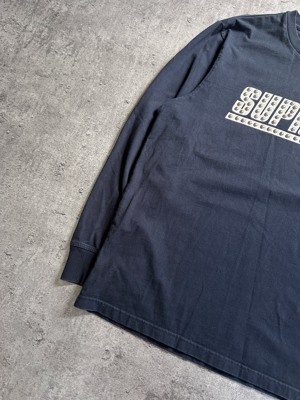 SUPREME STUDDED LONGSLEEVE (M)