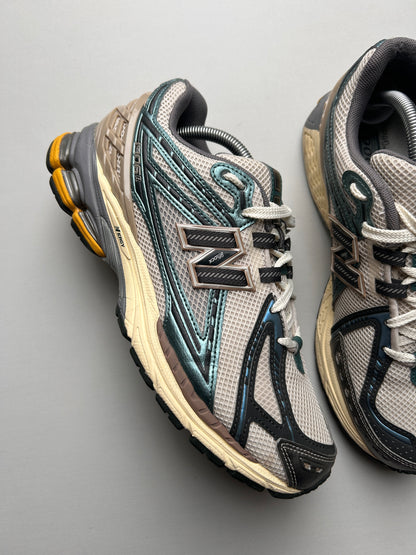 NB1906R “METALLIC TEAL” 44EU