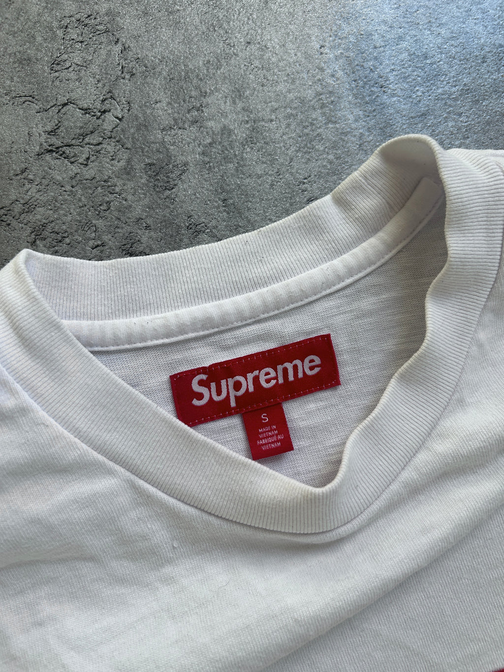 SUPREME TWILL APPLIQUE TEE (S/M)