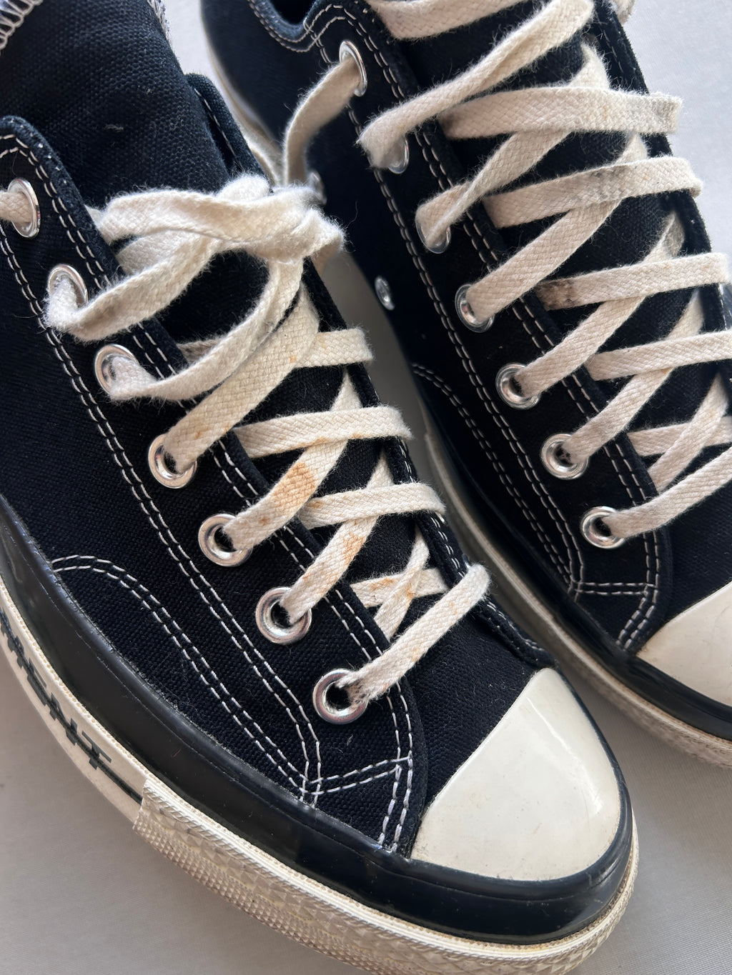 CONVERSE X MONCLER / FRAGMENT (42,5EU)