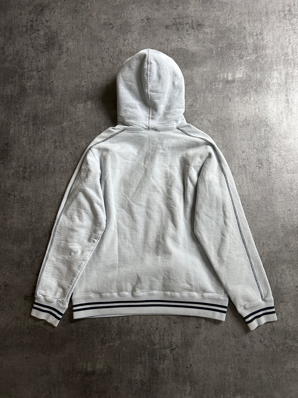 SUPREME CONTRAST EMBROIDERED HOODIE (M)