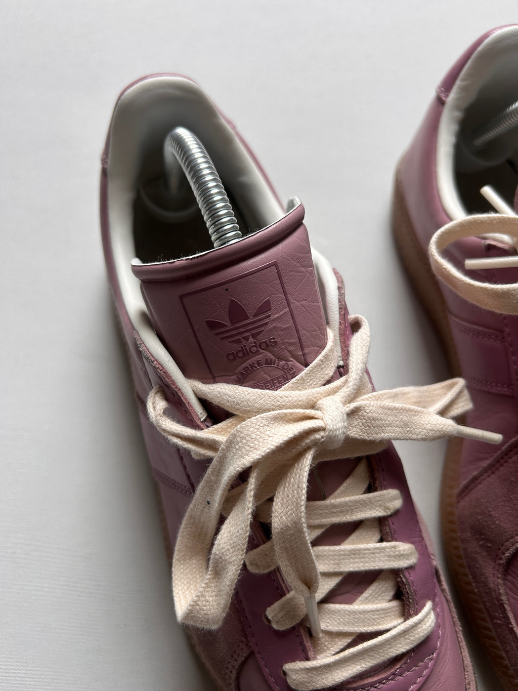 ADIDAS BW ARMY X SIZE? (42EU)