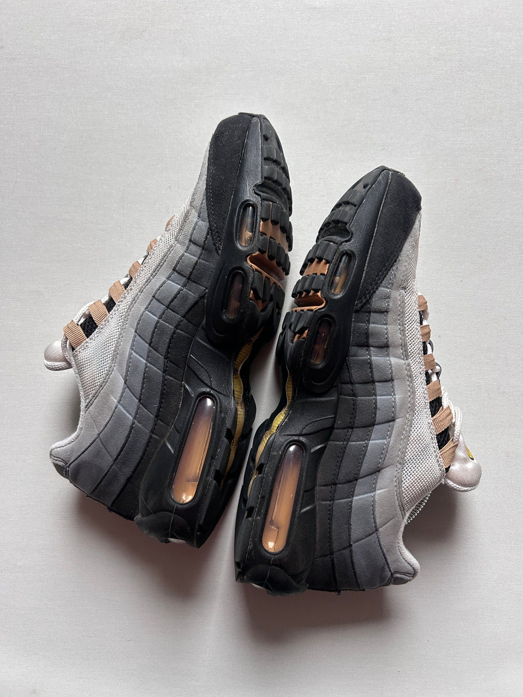 AIR MAX 95 “ICONS” 43EU