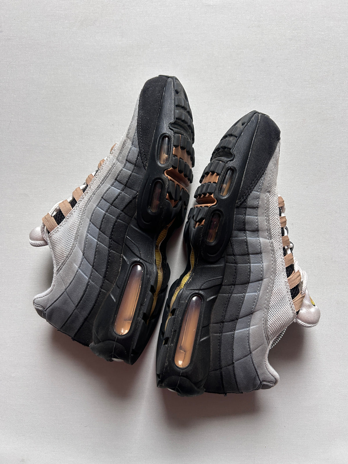 AIR MAX 95 “ICONS” 43EU