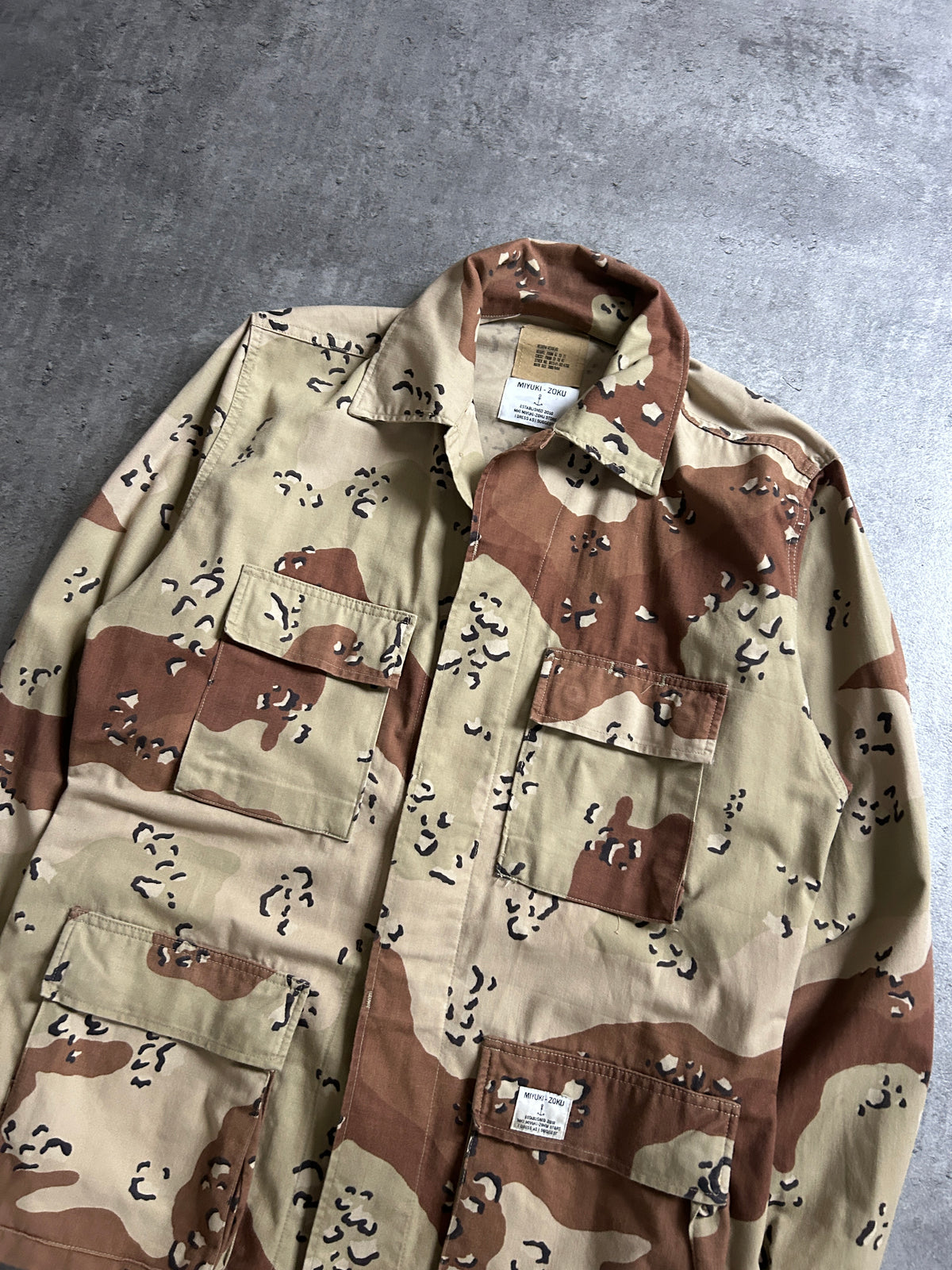 MIYUKI ZOKU DESERT CAMO OVERSHIRT (L)