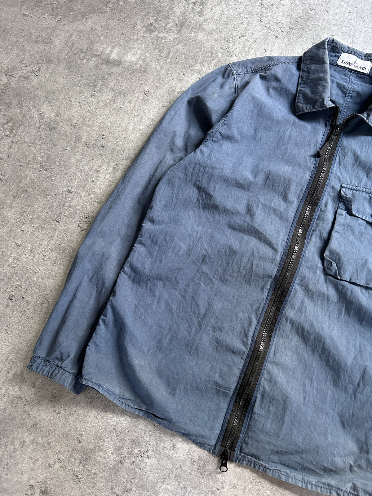 STONE ISLAND OVERSHIRT (M)