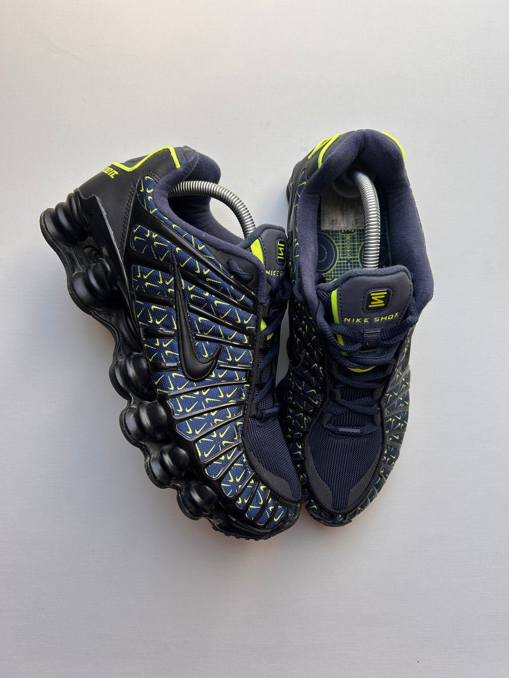 NIKE SHOX TL “MULTI SWOOSH” 42,5EU
