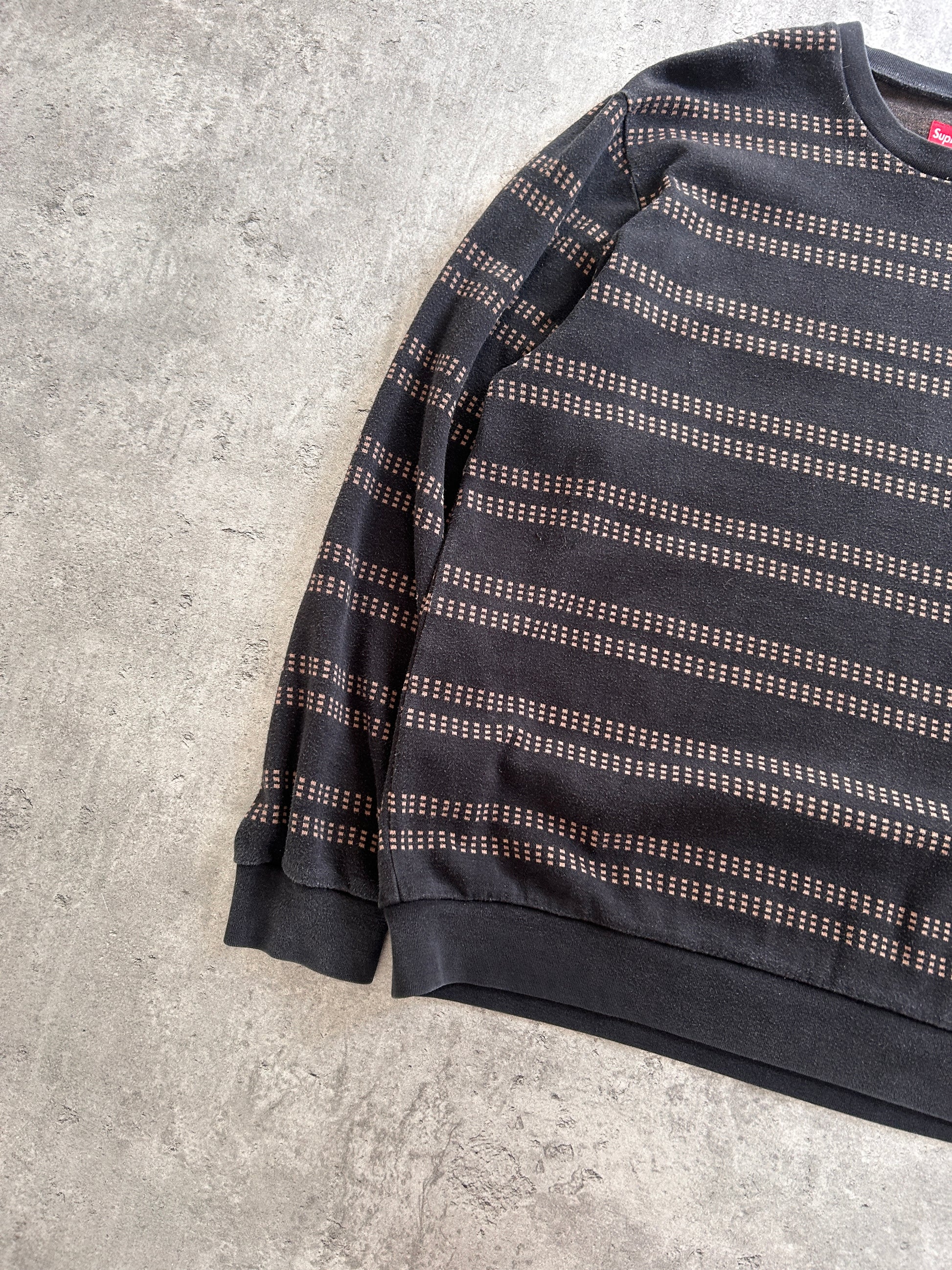 SUPREME DASH STRIPE CREWNECK (M/L)