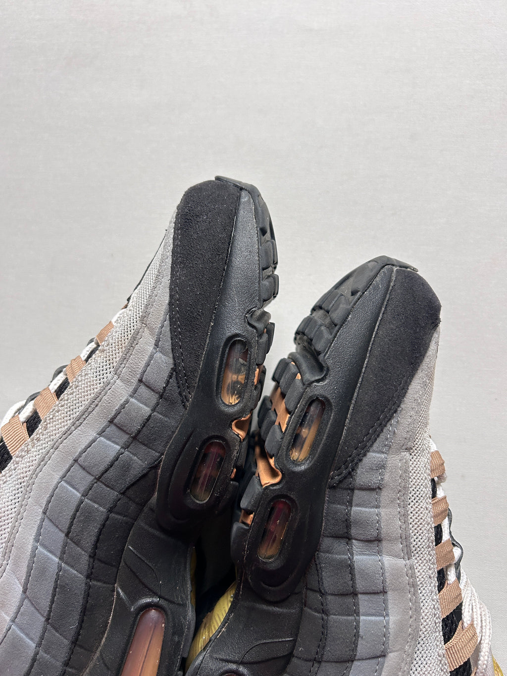 AIR MAX 95 “ICONS” 43EU