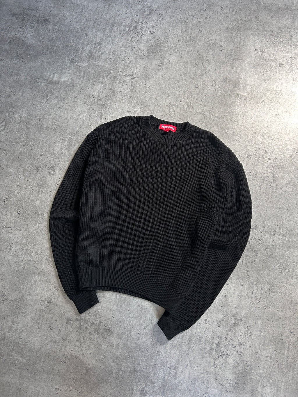 SUPREME OLD ENGLISH CRACKED PRINT (XS)