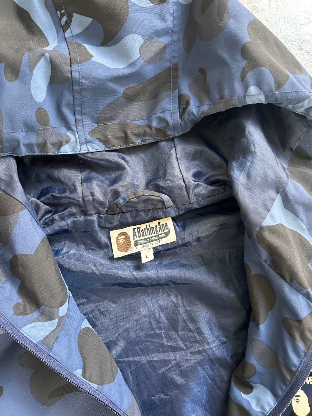 BAPE CAMO WINDBREAKER (L)