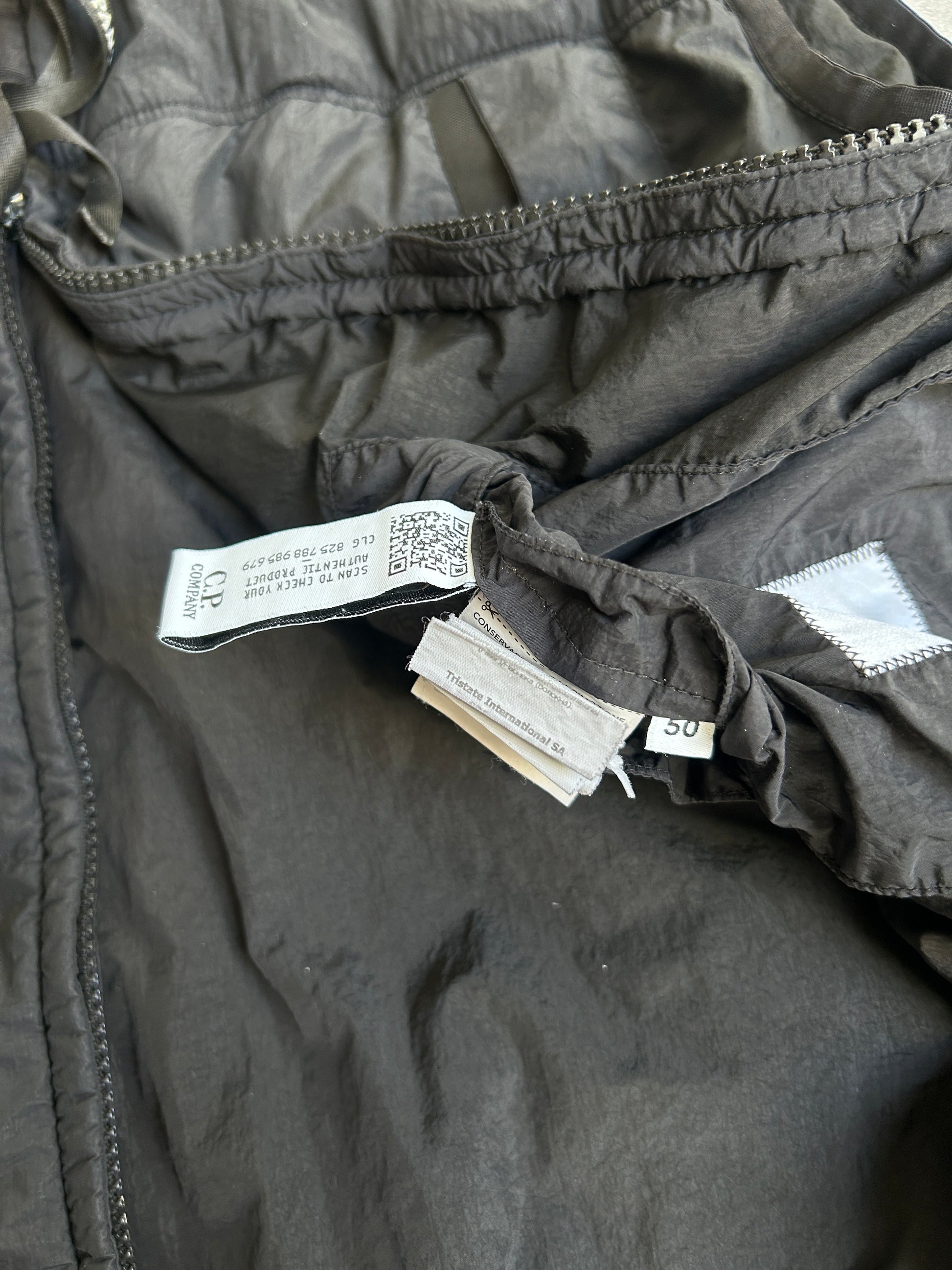 C.P COMPANY GDP NYLON VEST (L)