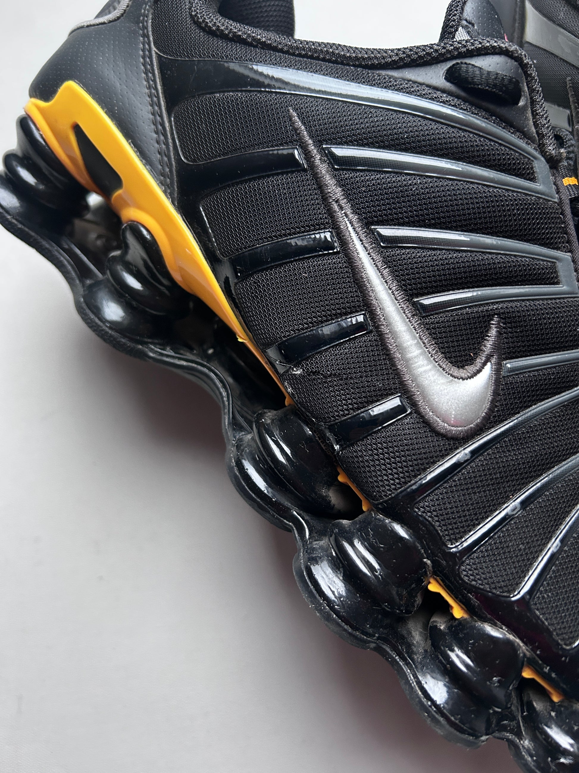 NIKE SHOX TL “BLACK/YELLOW” 45EU