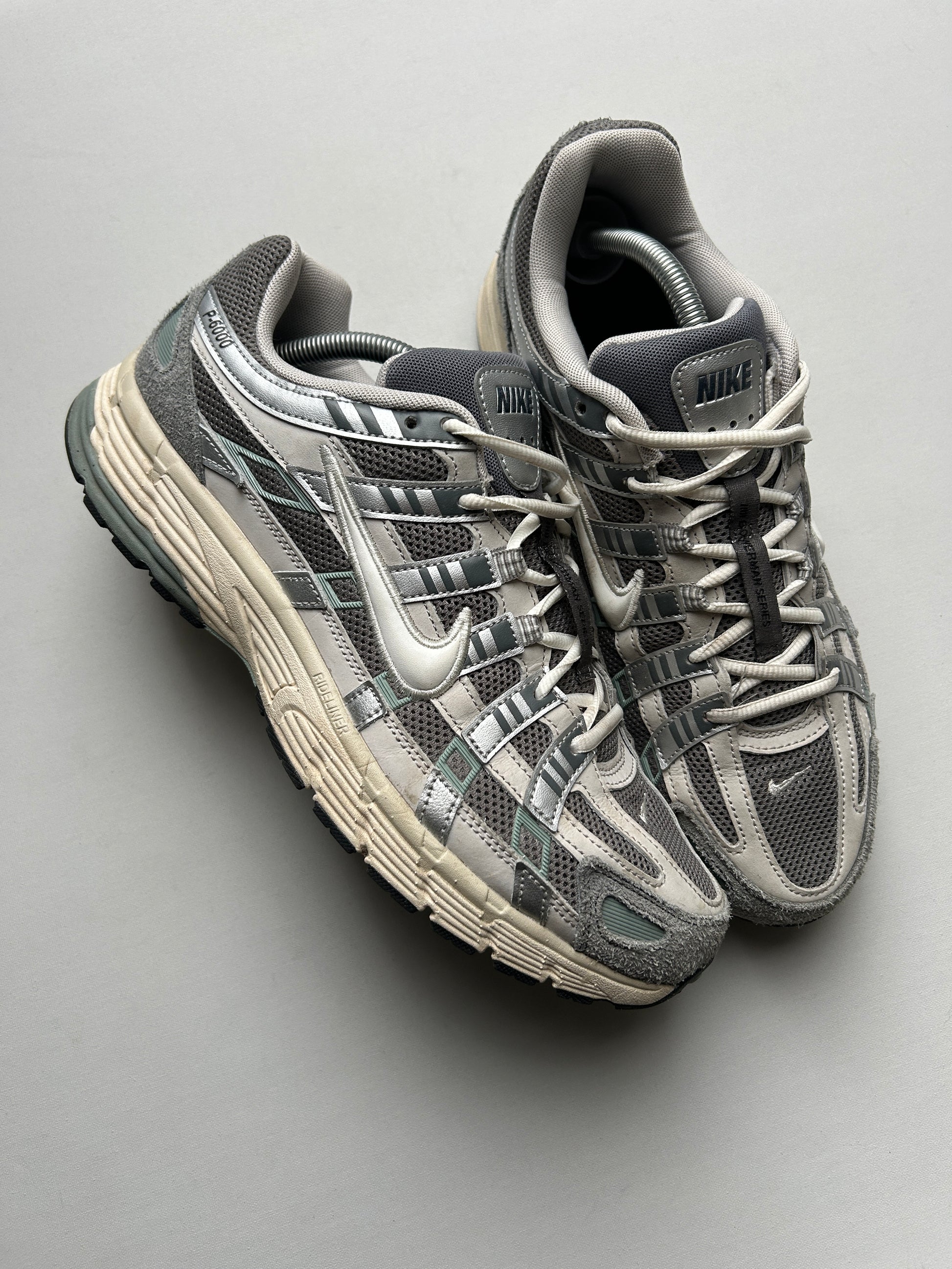NIKE P6000 “FLAT PEWTER” 45EU