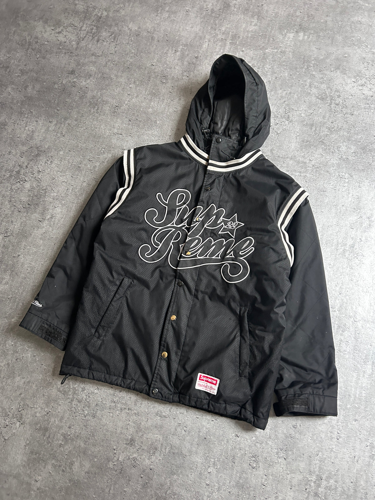 SUPREME X MITCHELL & NESS QUILTED SPORTS JACKET (M/L)