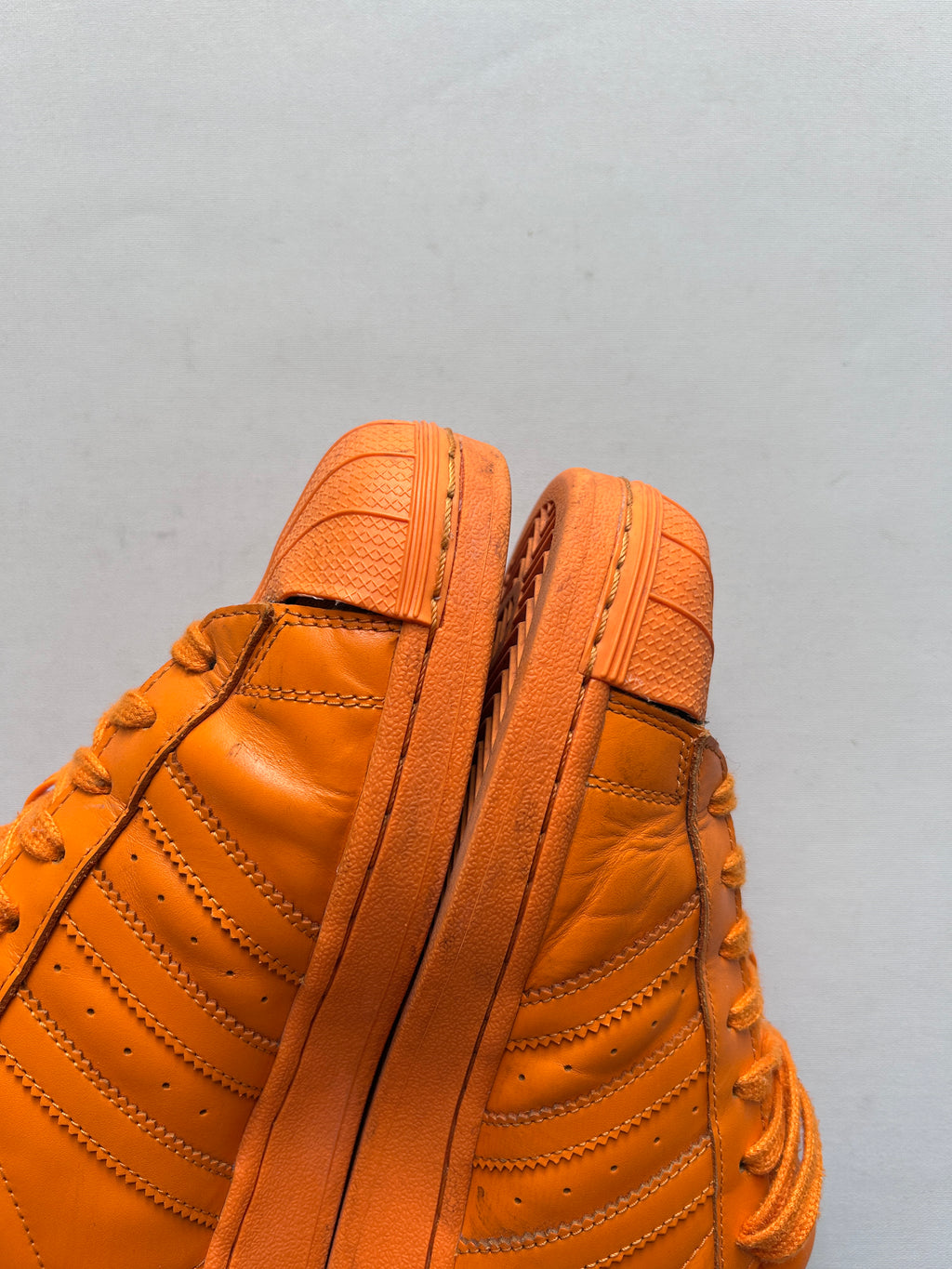 ADIDAS X PHARELL SUPERSTAR (41EU)