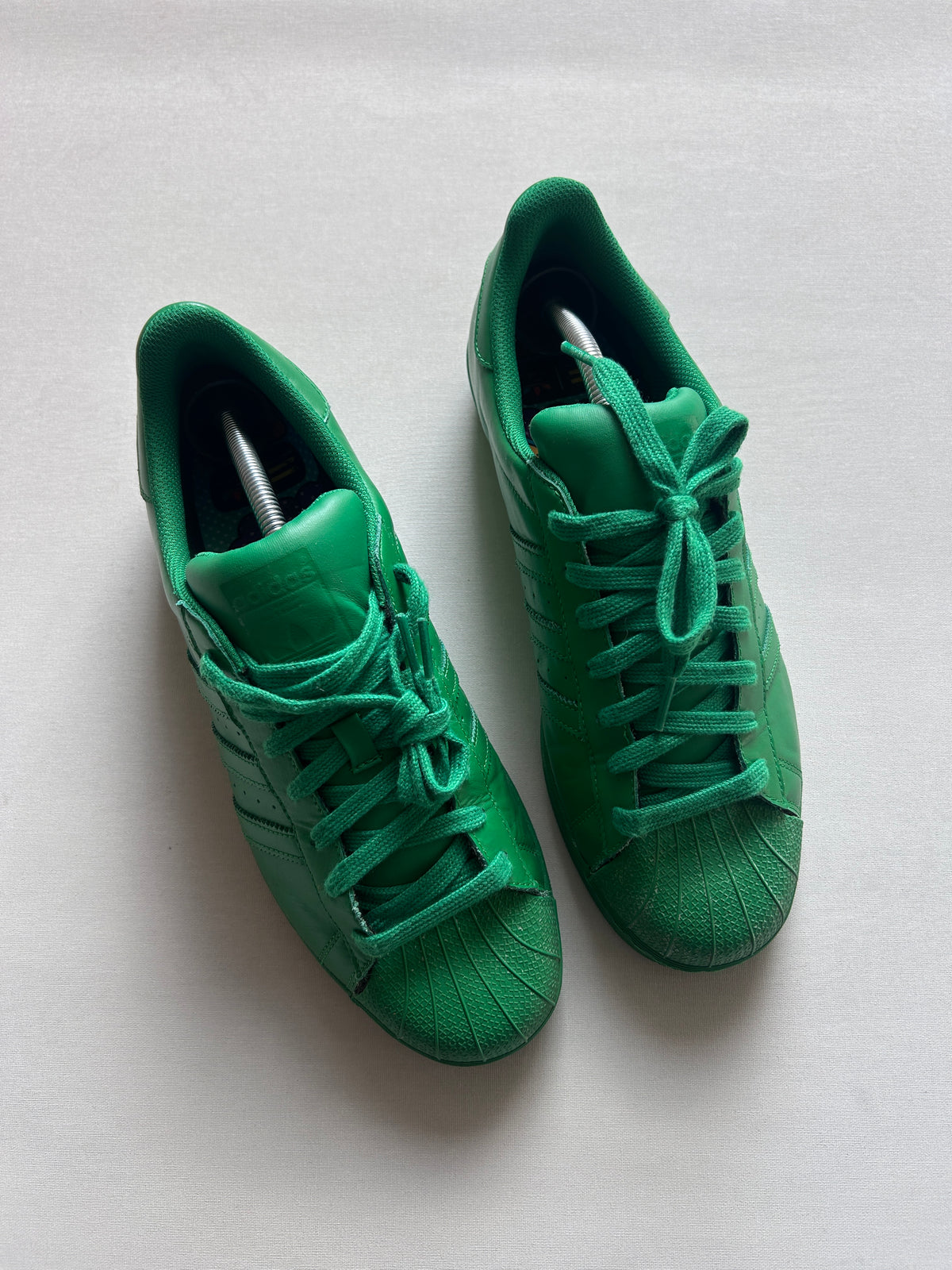 ADIDAS SUPERSTAR X PHARELL WILLIAMS (44,5EU)