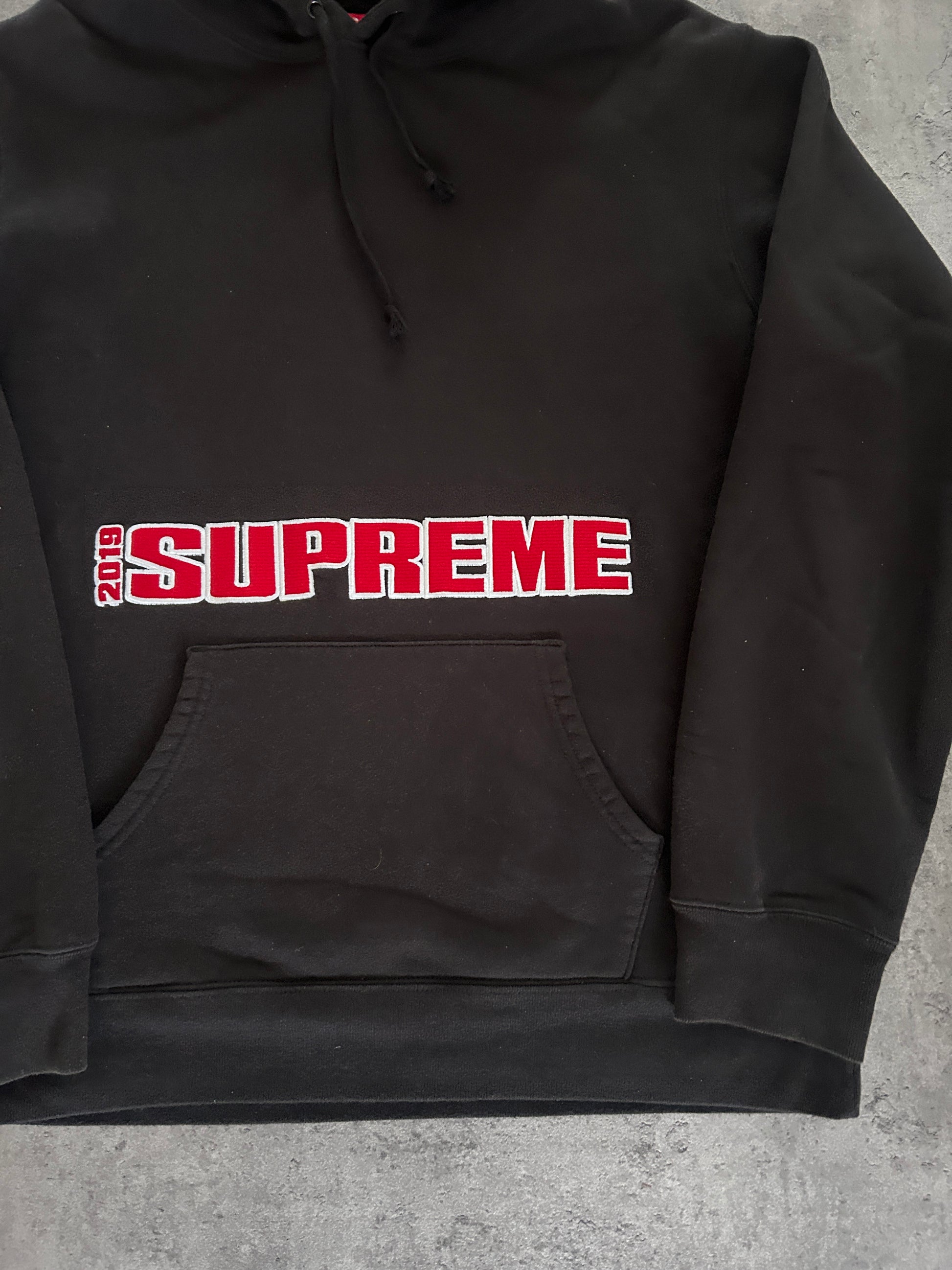 SUPREME BLOCKBUSTER HOODIE (L)