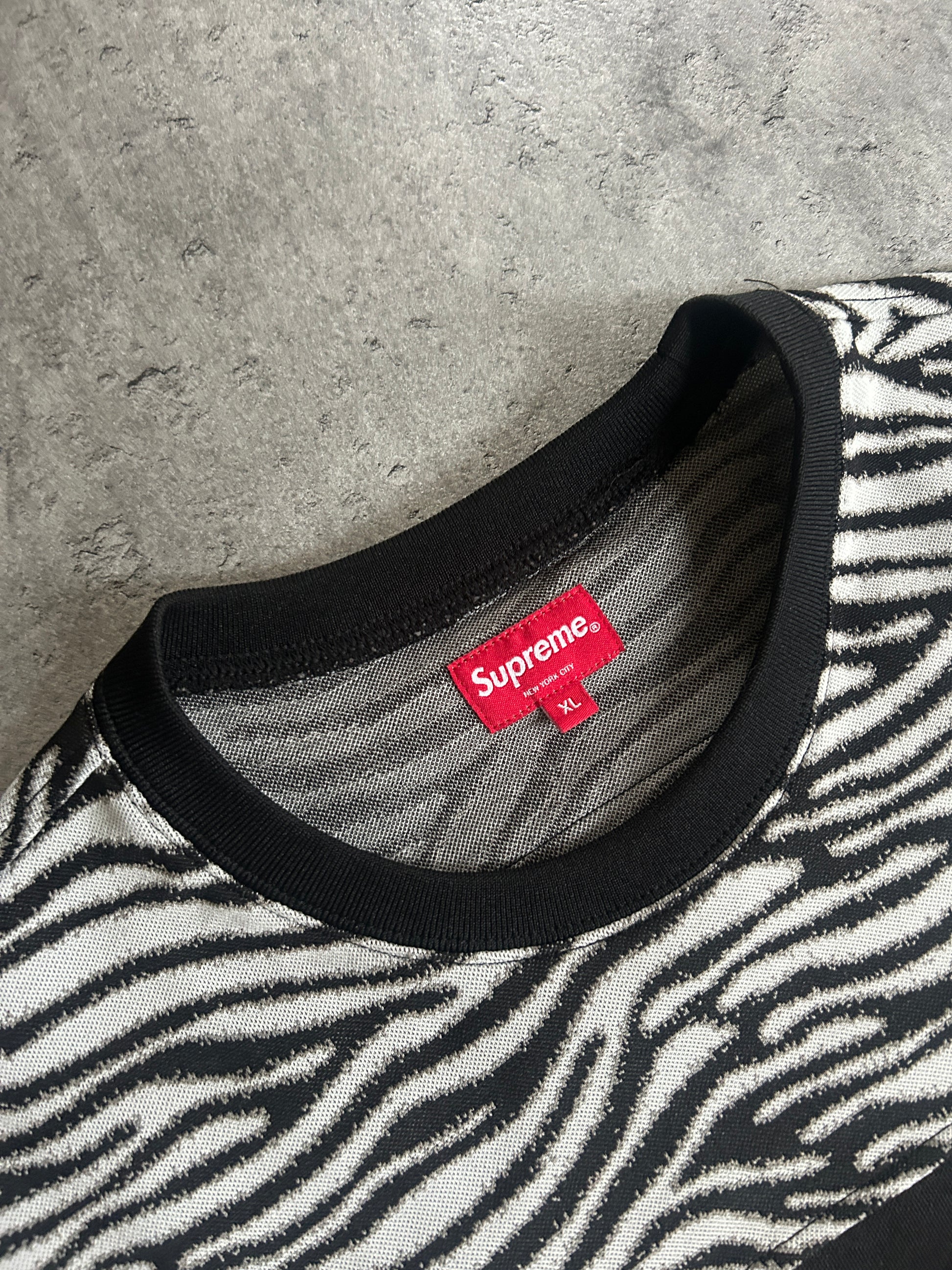 SUPREME ZEBRA LS JERSEY FW2019 (XL)