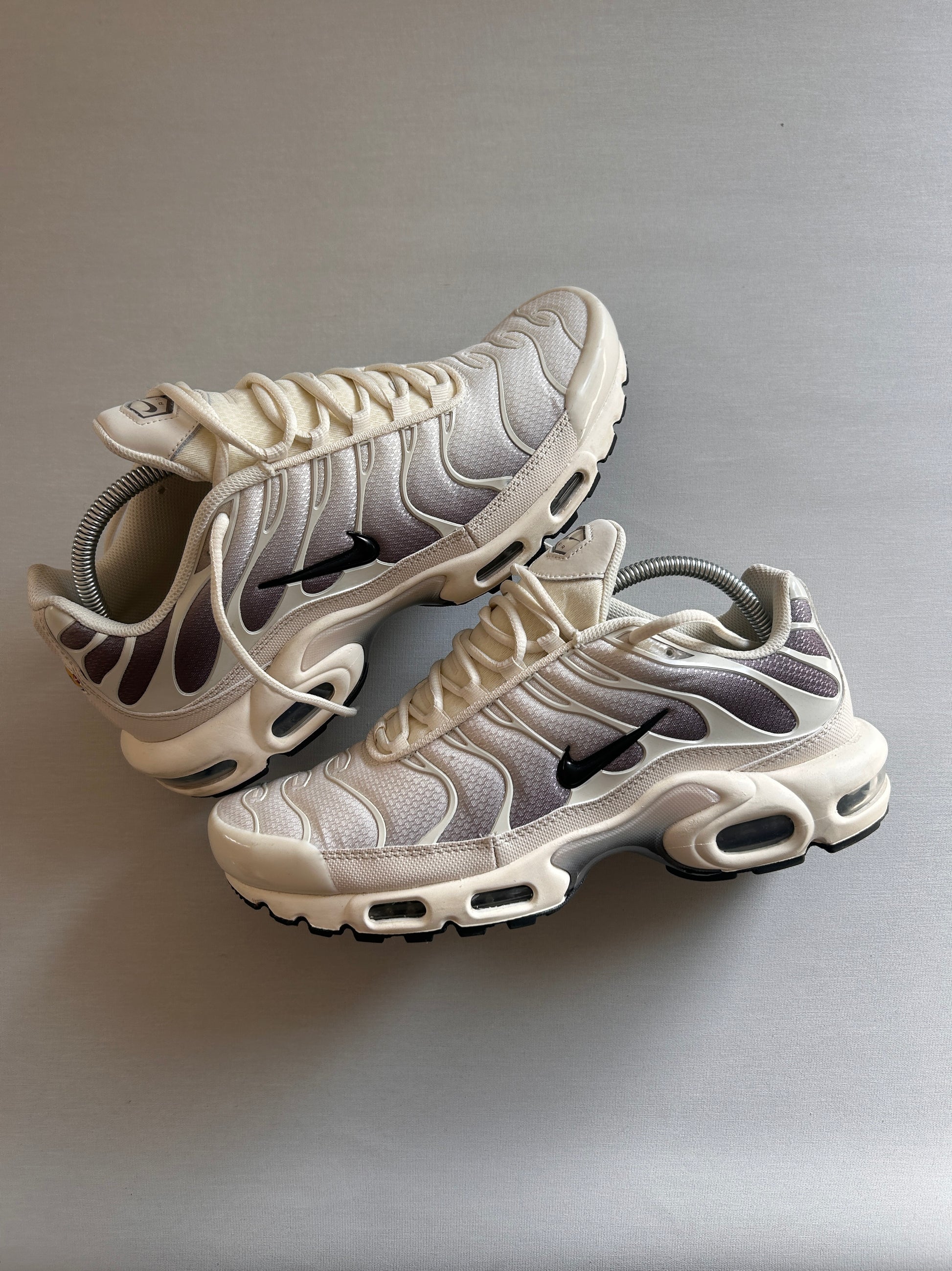 AIR MAX PLUS “LIGHT OREWOOD” 44EU