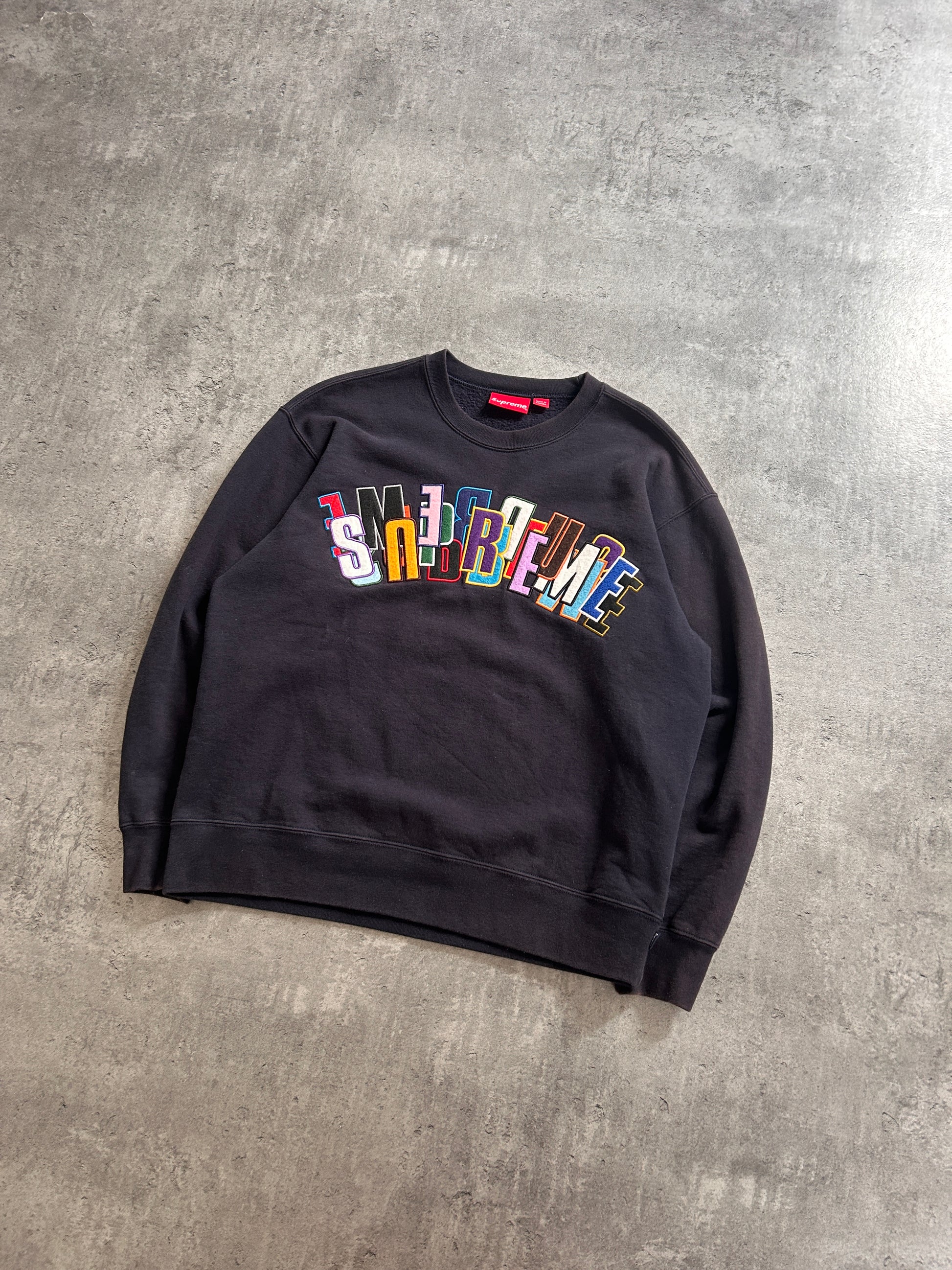 SUPREME STACKED CREWNECK NAVY (S)