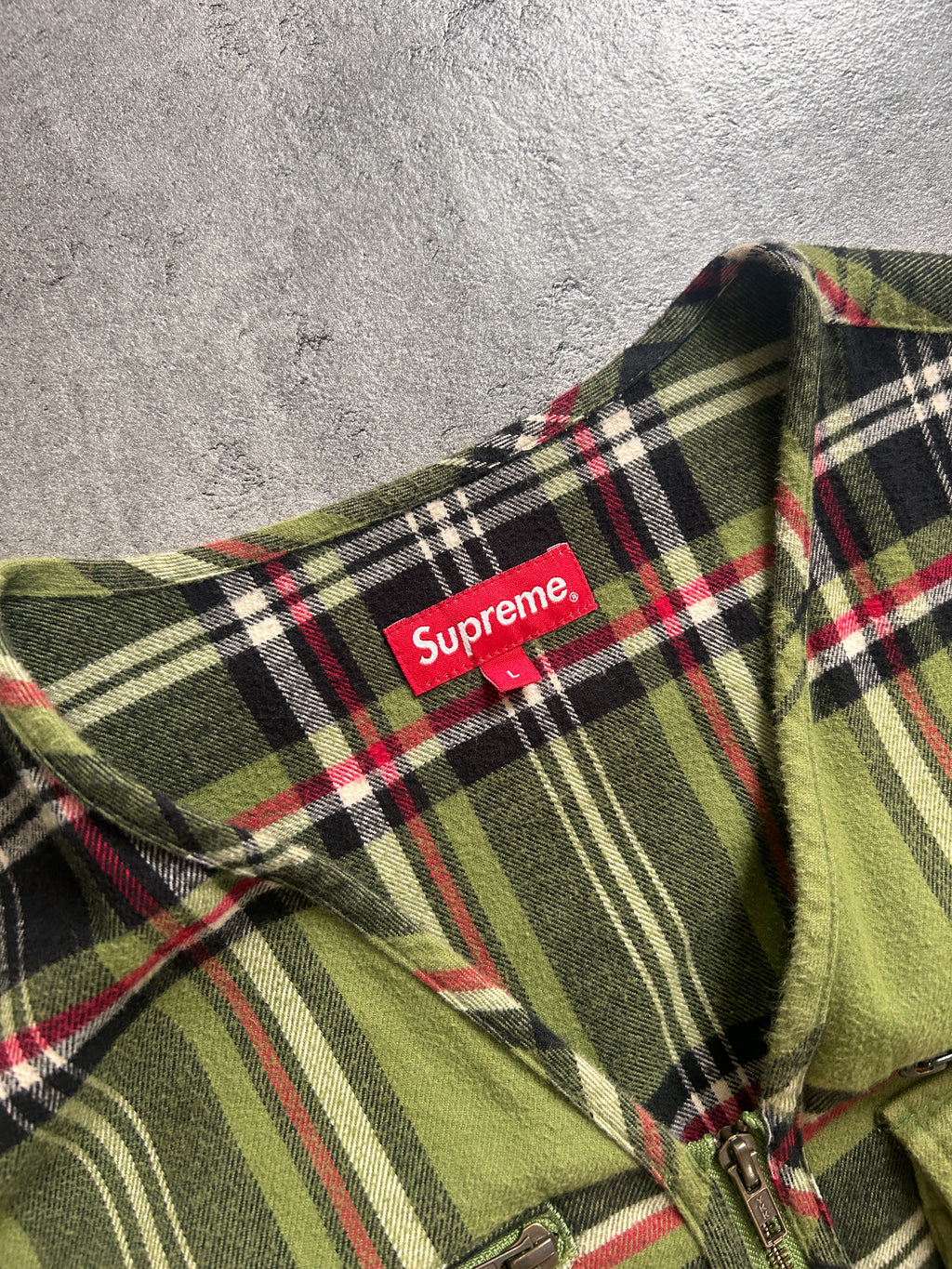 SUPREME TARTAN CHECK CARGO VEST (L)
