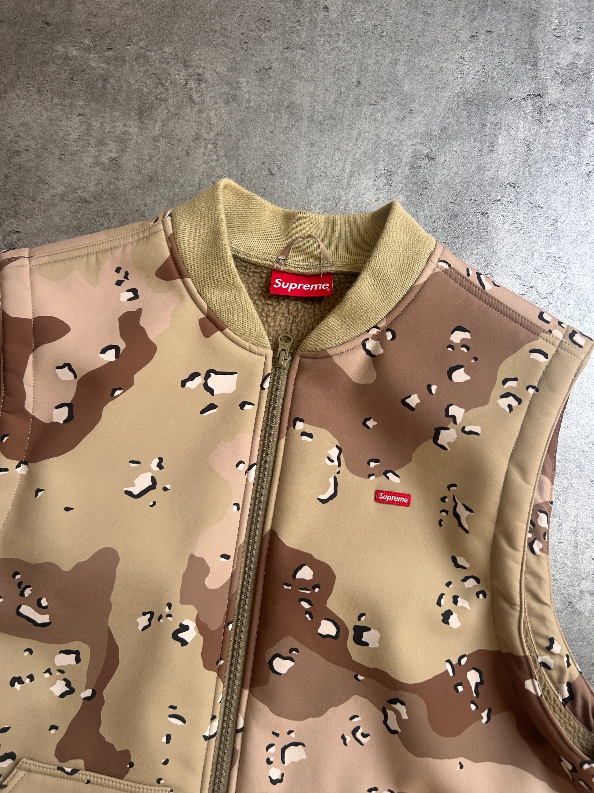 SUPREME X WINDSTOPPER DESERT CAMO VEST (L)