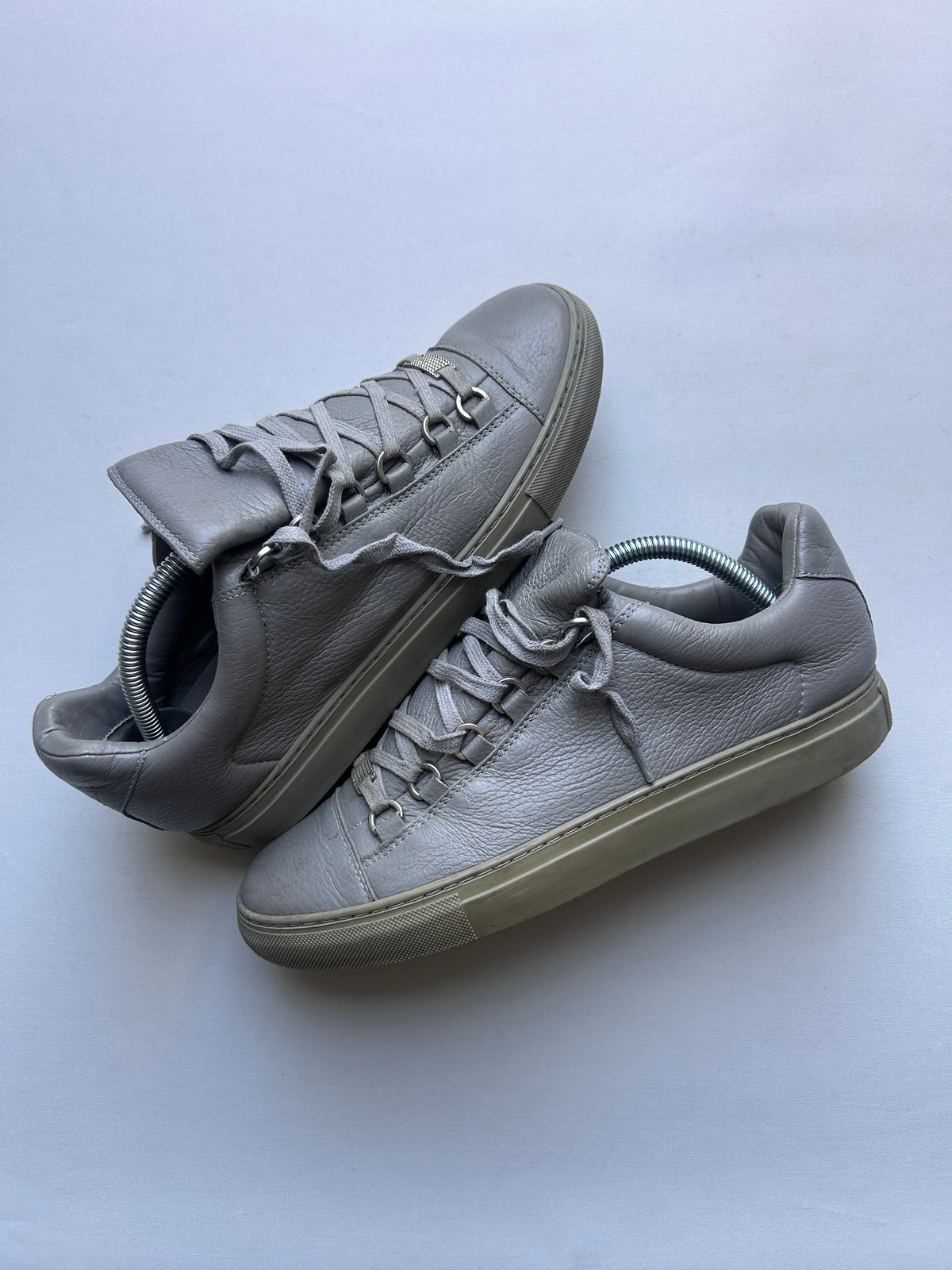BALENCIAGA ARENA LOW GRÅ (42EU)