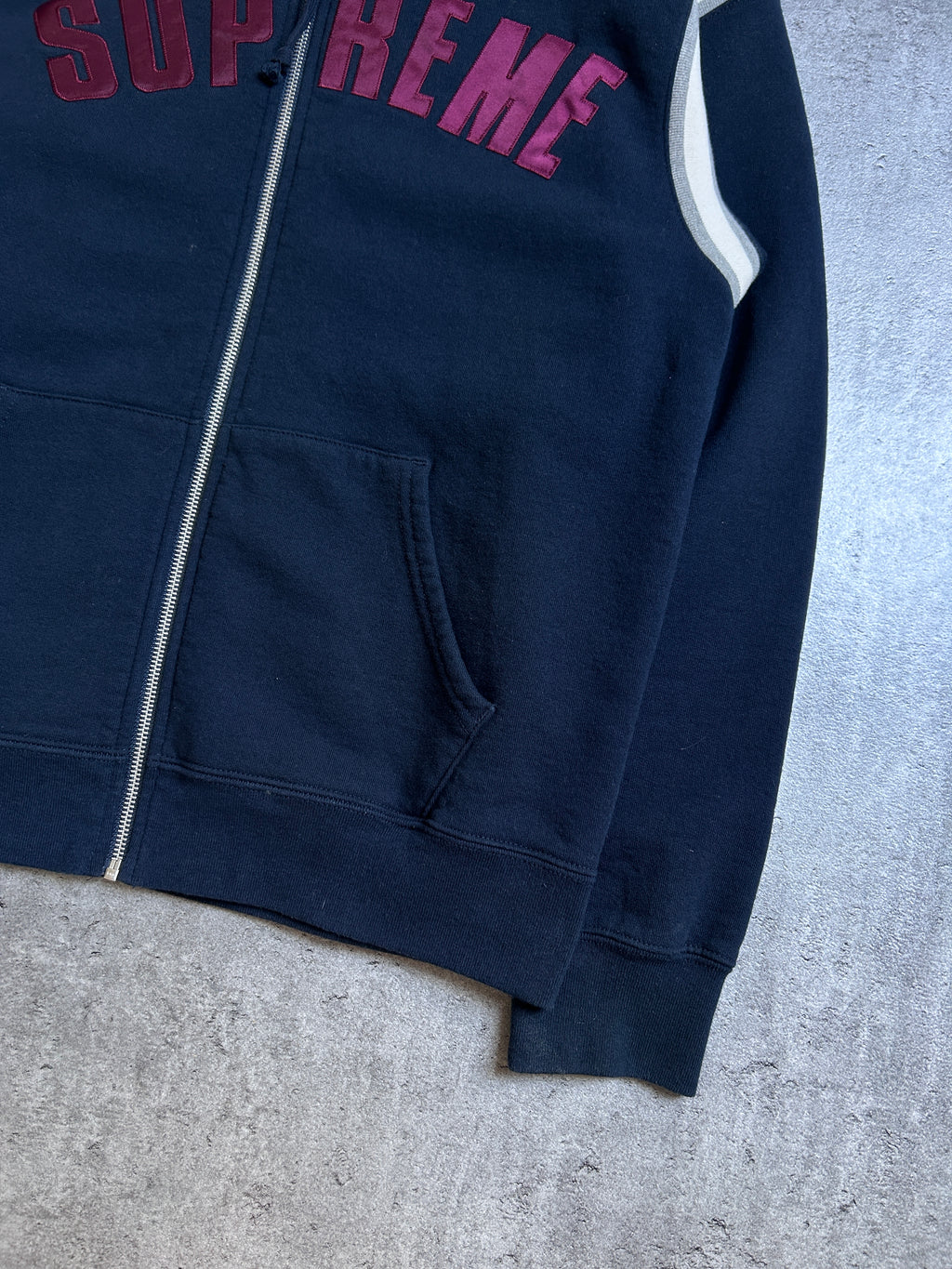 SUPREME JET SLEEVE ZIP UP