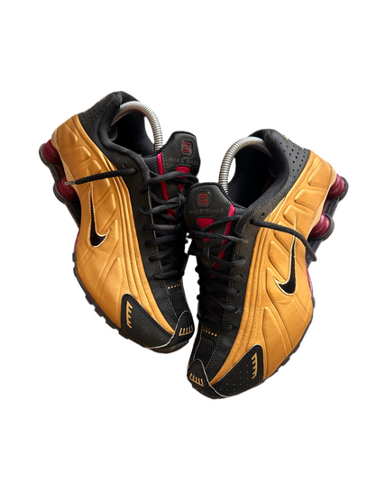 NIKE SHOX R4 “METALLIC GOLD” 39EU
