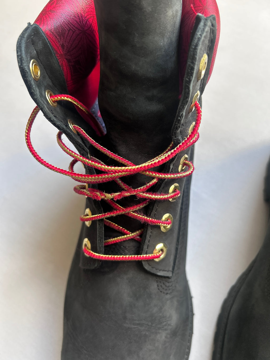 TIMBERLAND 6INCH BOOT “BLACK/RED” 45EU