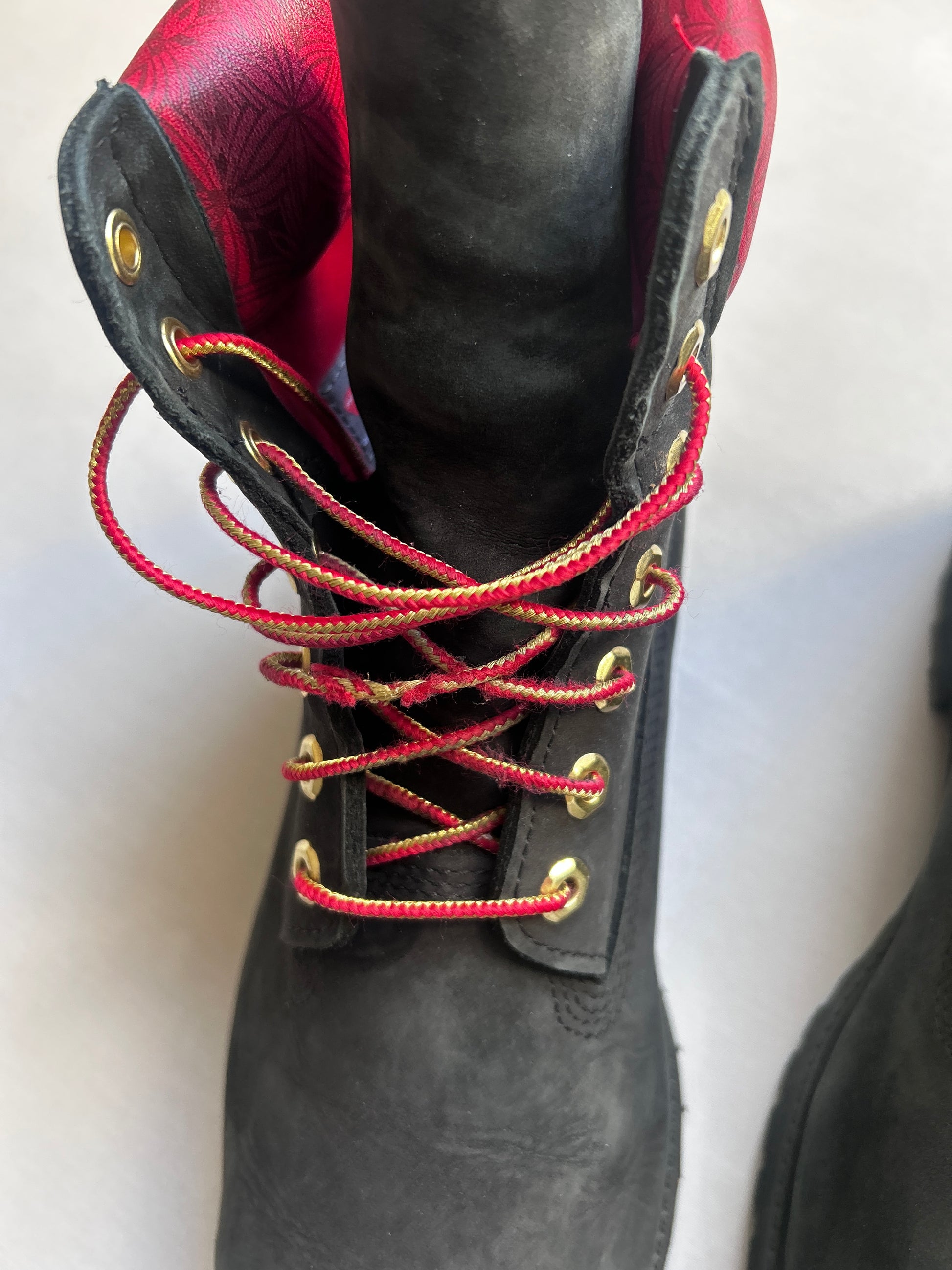 TIMBERLAND 6INCH BOOT “BLACK/RED” 45EU
