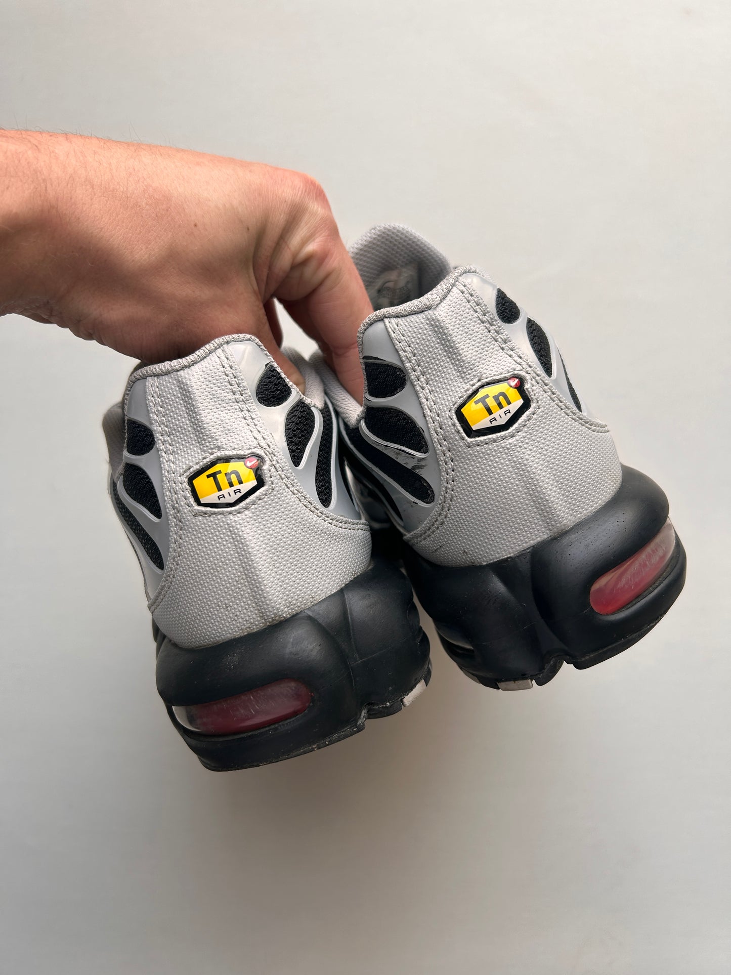 AIR MAX PLUS “GREY PICANTE RED” 45EU