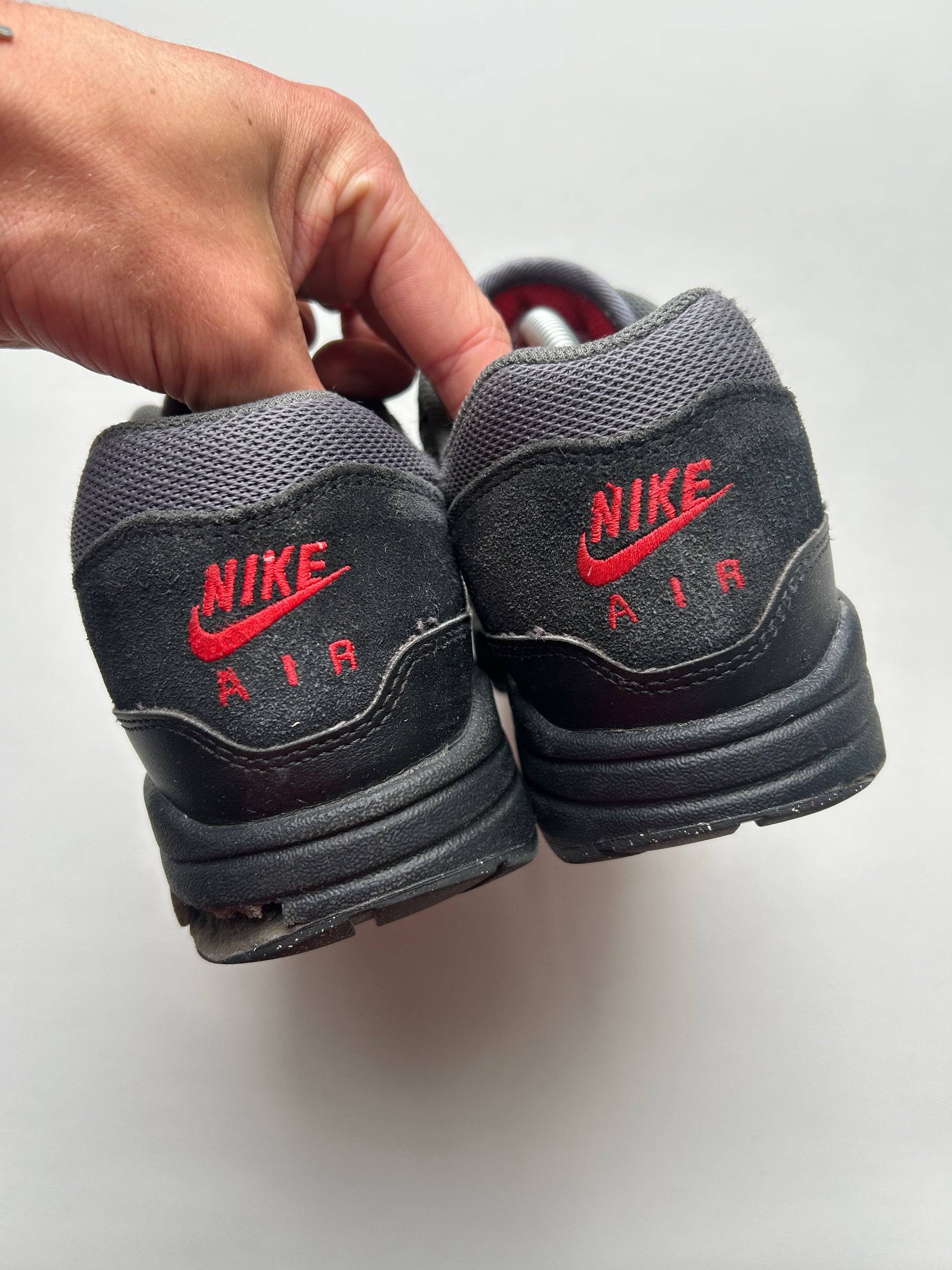 AIR MAX 1 “BLACK/RED” 44EU